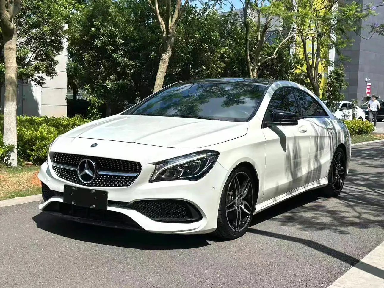 Mercedes-Benz Mercedes CLA  из Китая
