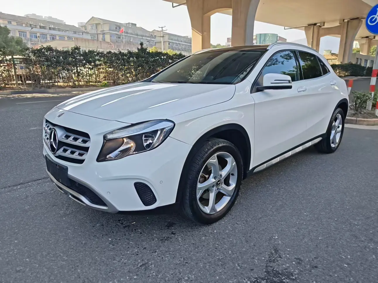 Mercedes-Benz GLA  из Китая