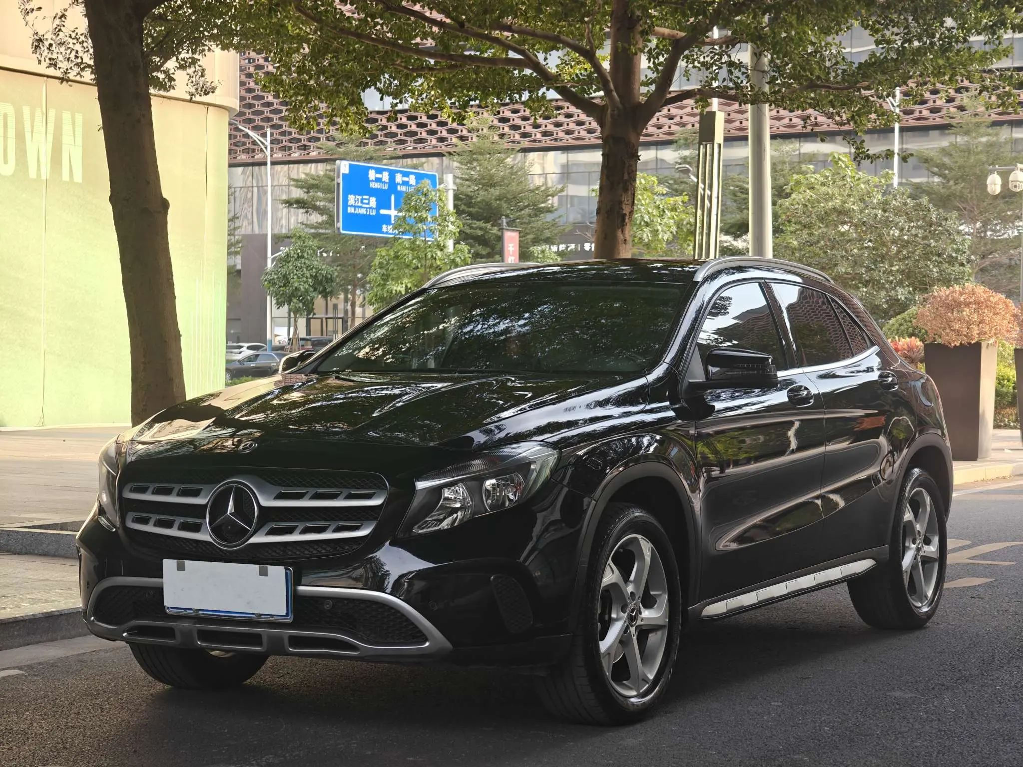 Mercedes-Benz GLA  из Китая
