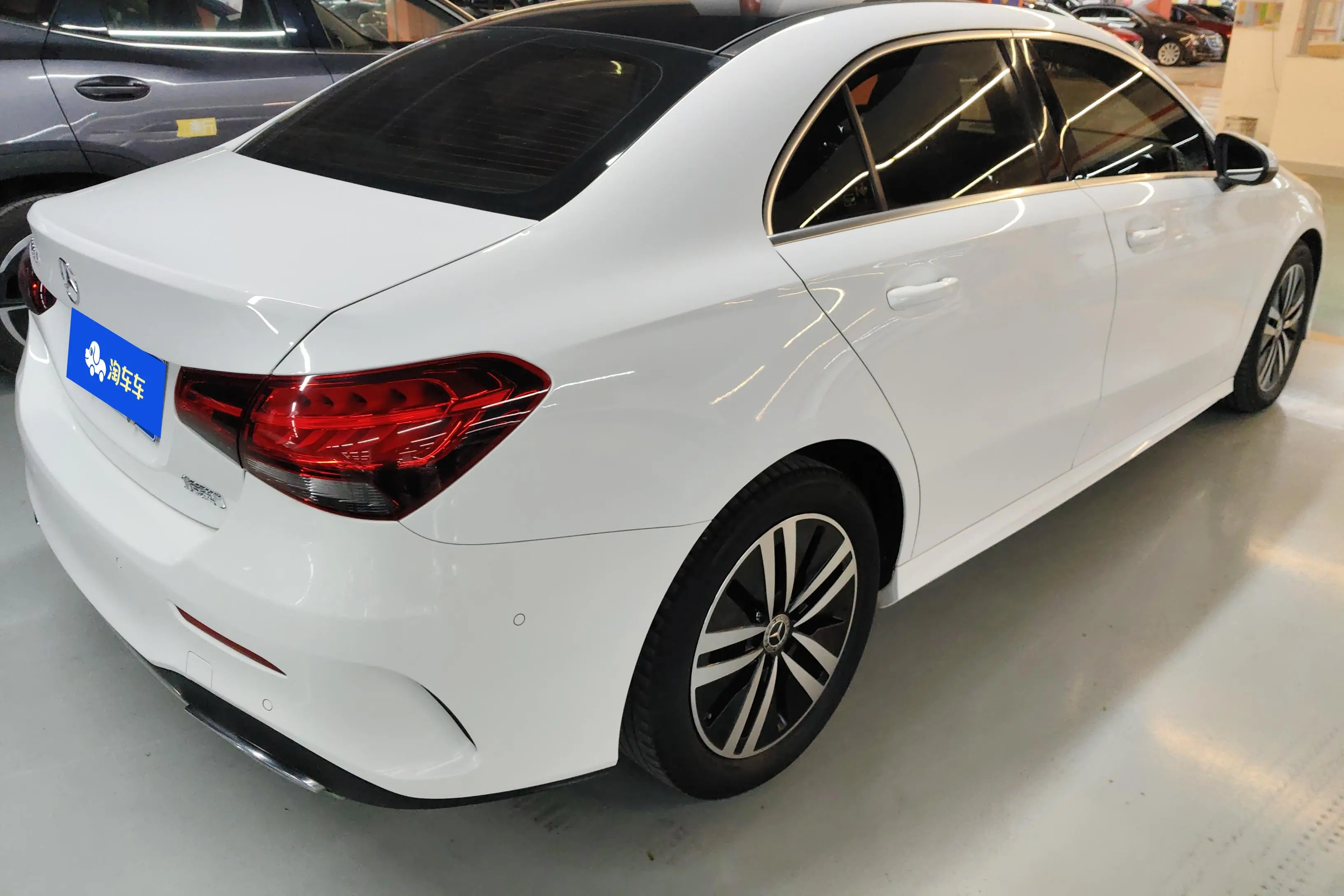 Mercedes-Benz Mercedes Benz A Class  из Китая