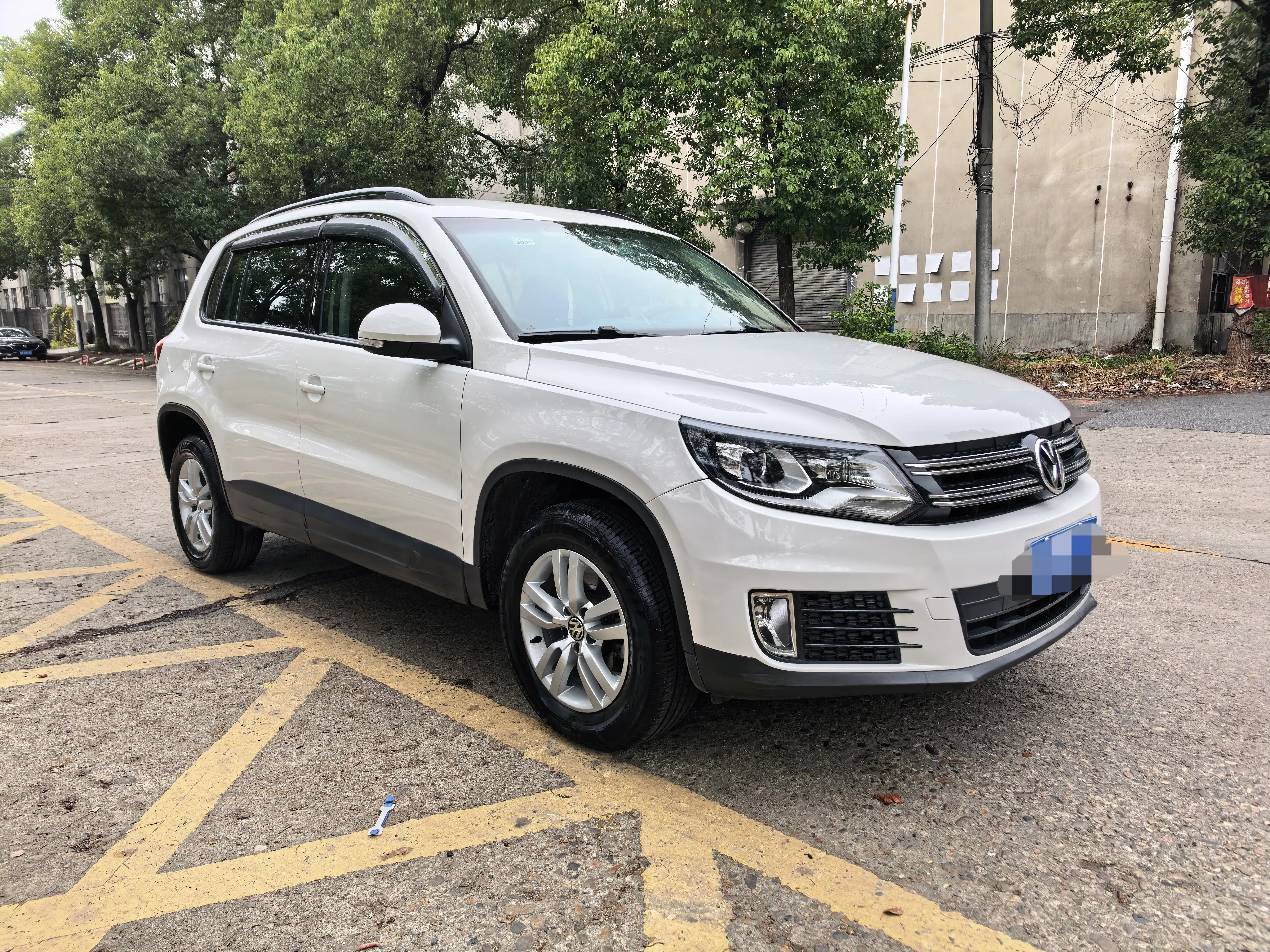 Volkswagen Tiguan  из Китая