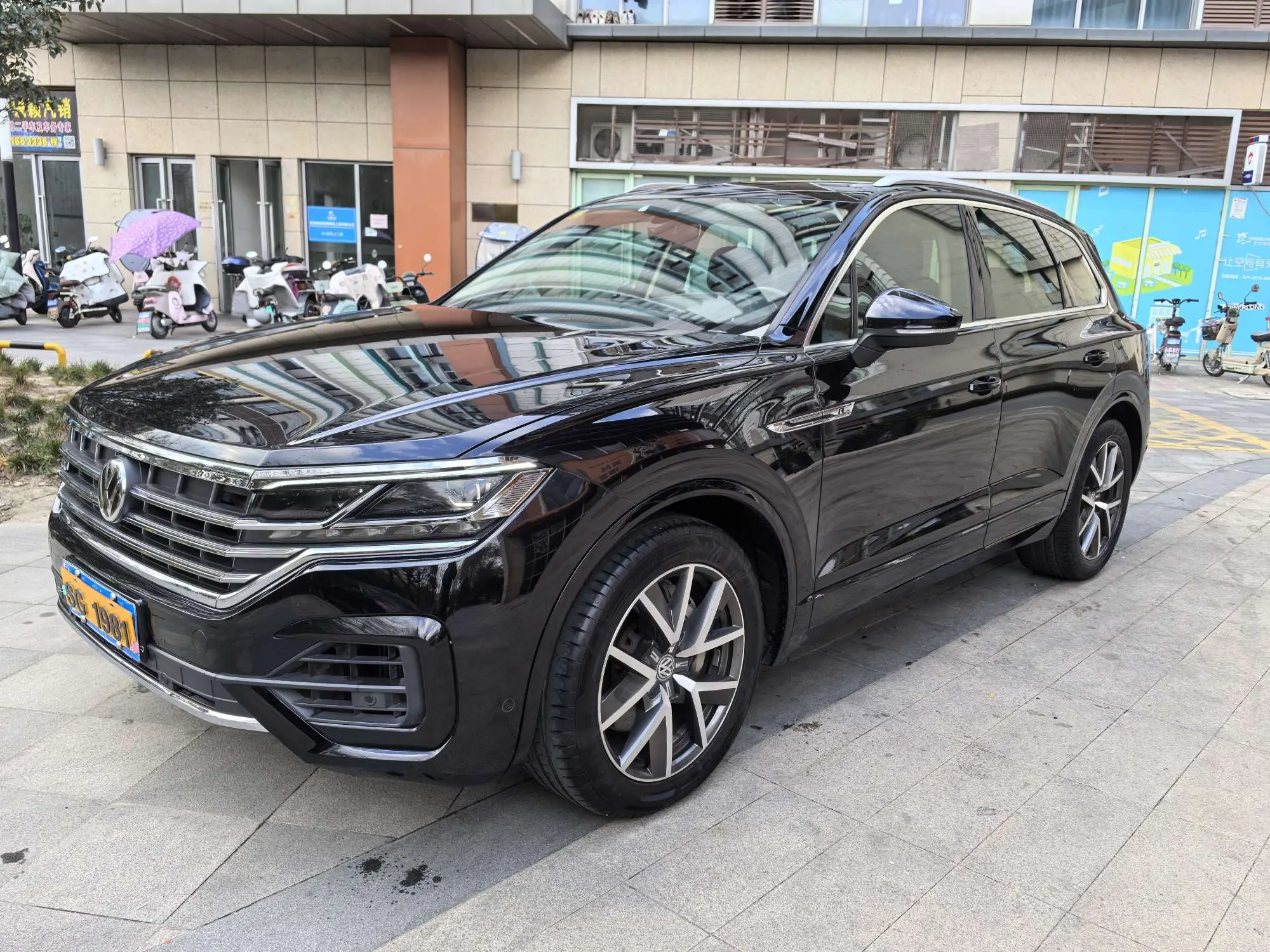 Volkswagen Touareg  из Китая