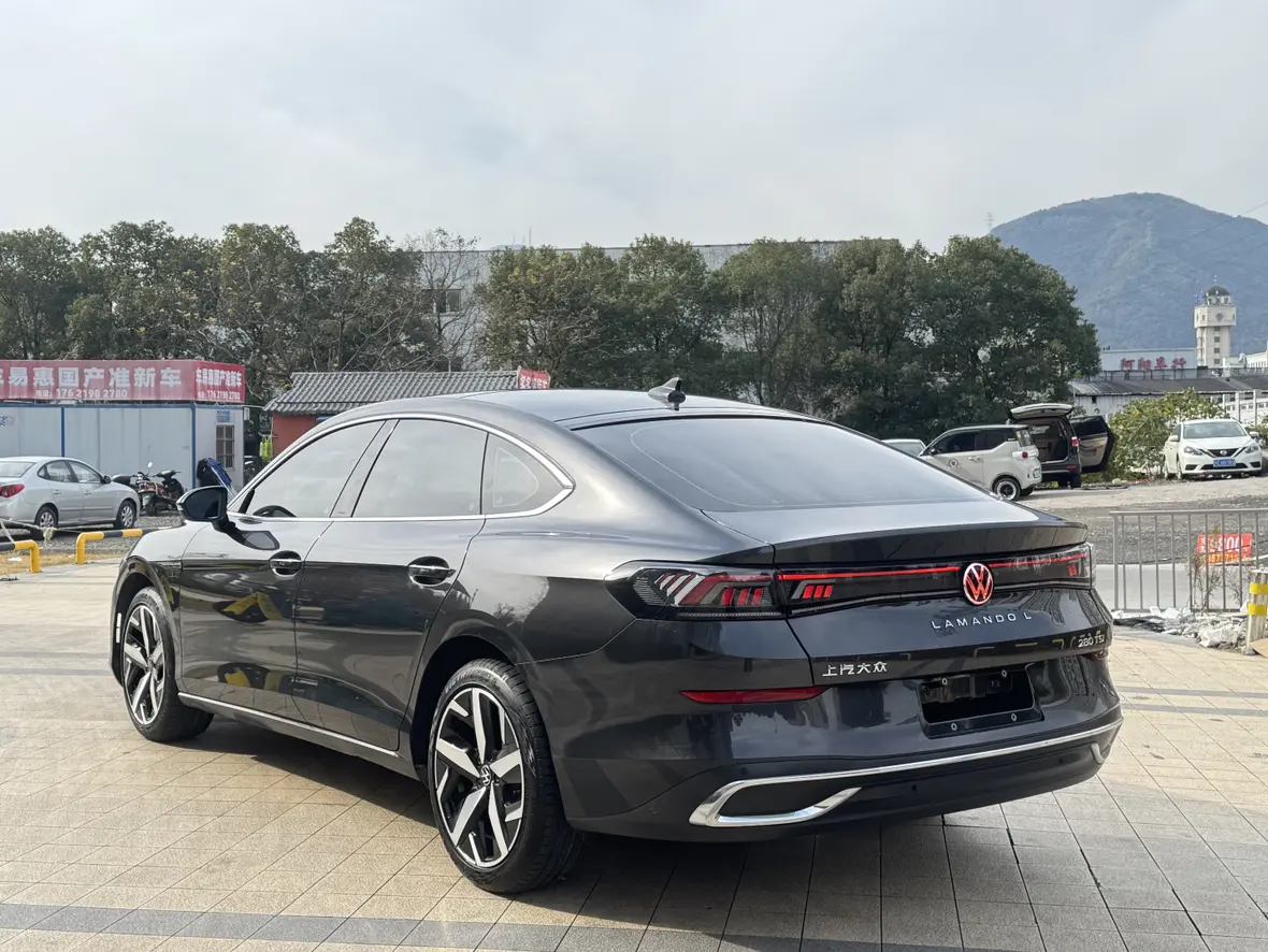 Volkswagen Lamando (Lingdu)  из Китая