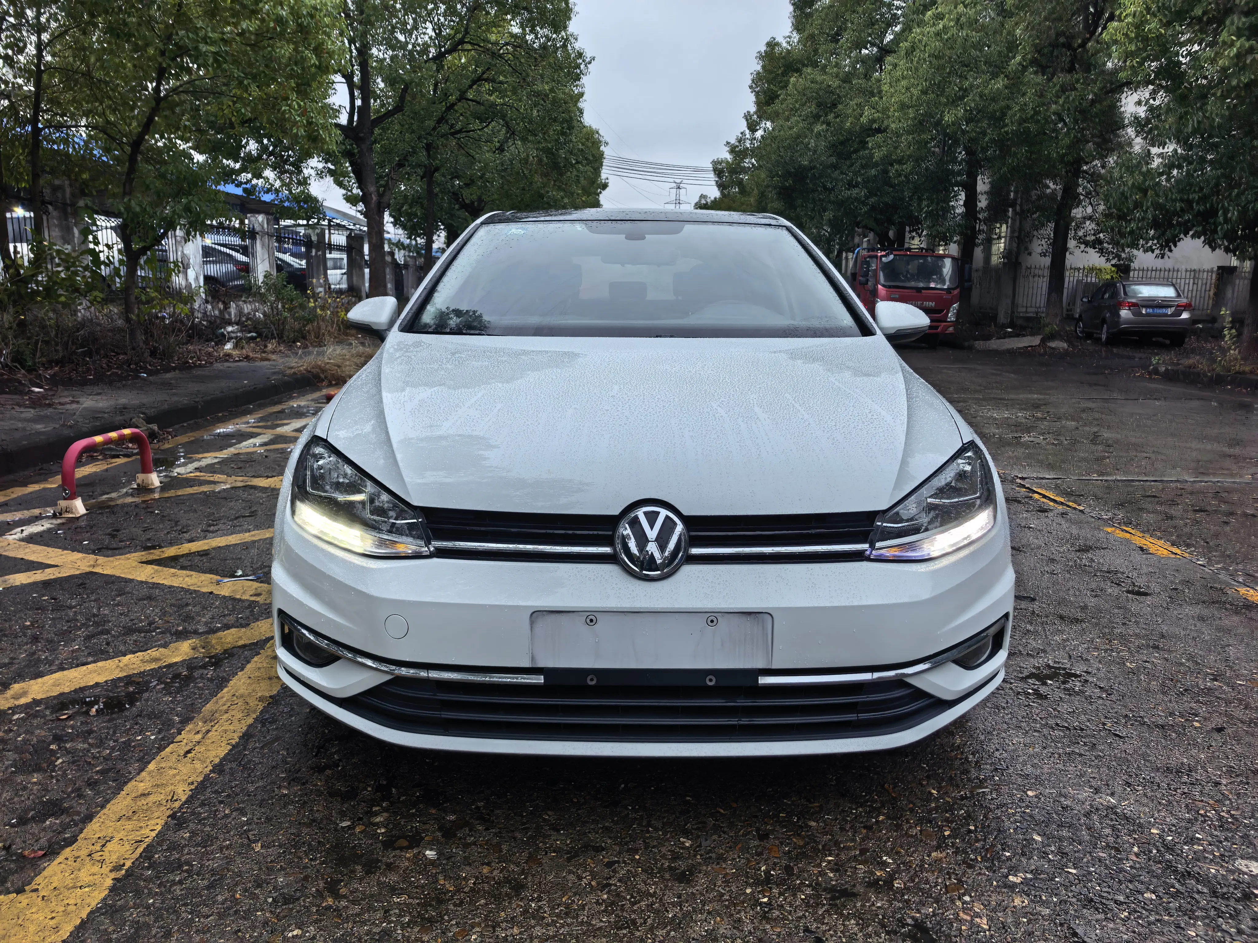 Volkswagen Golf  из Китая