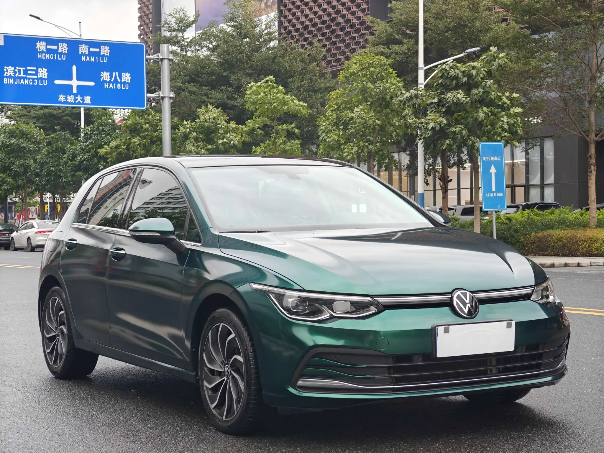 Volkswagen Golf  из Китая