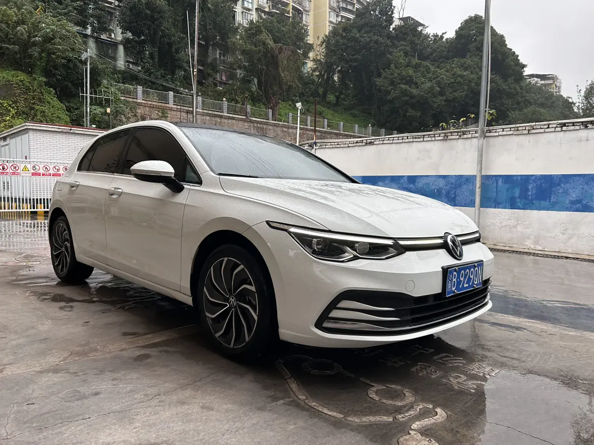 Volkswagen Golf  из Китая