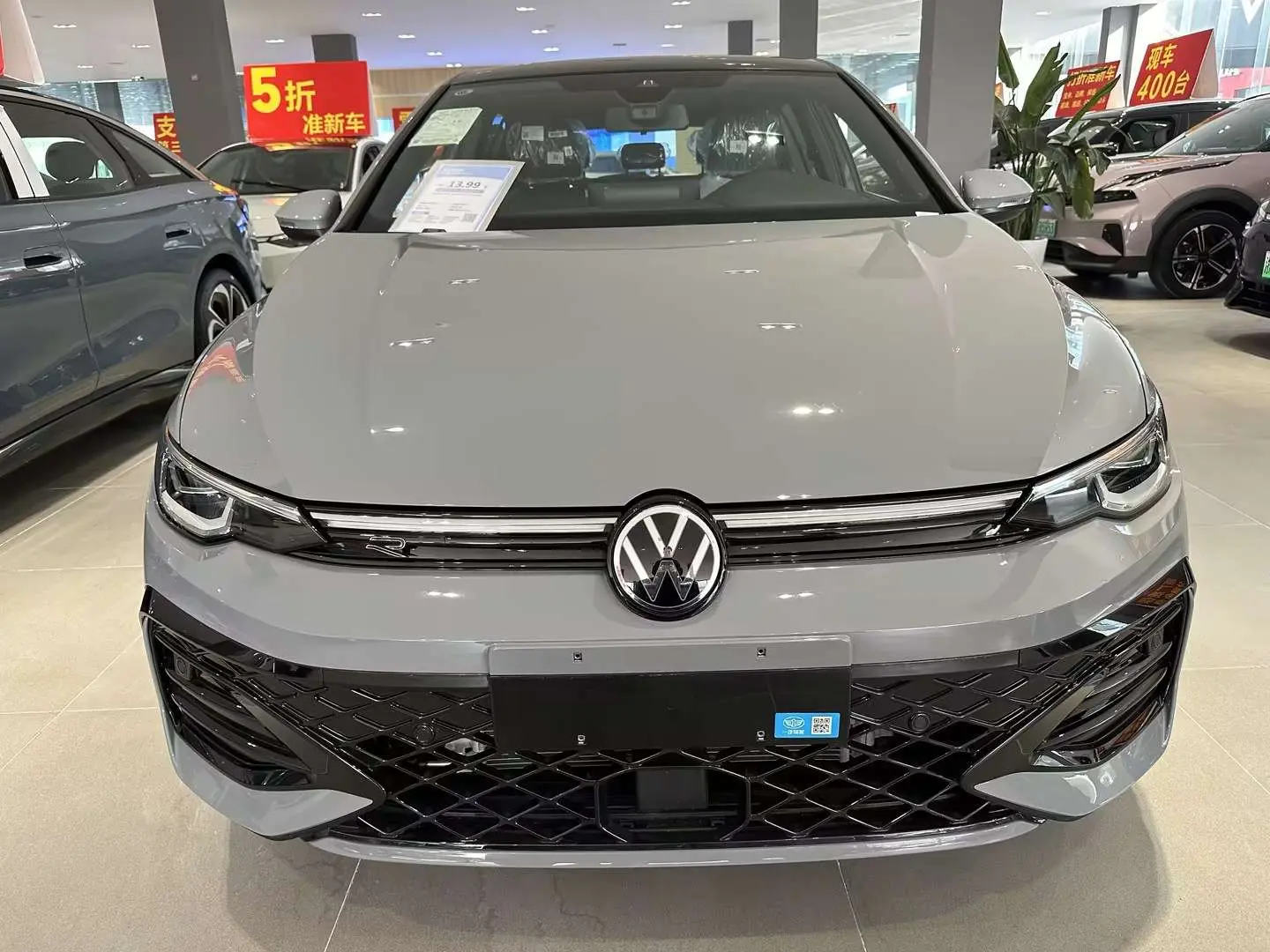 Volkswagen Golf  из Китая