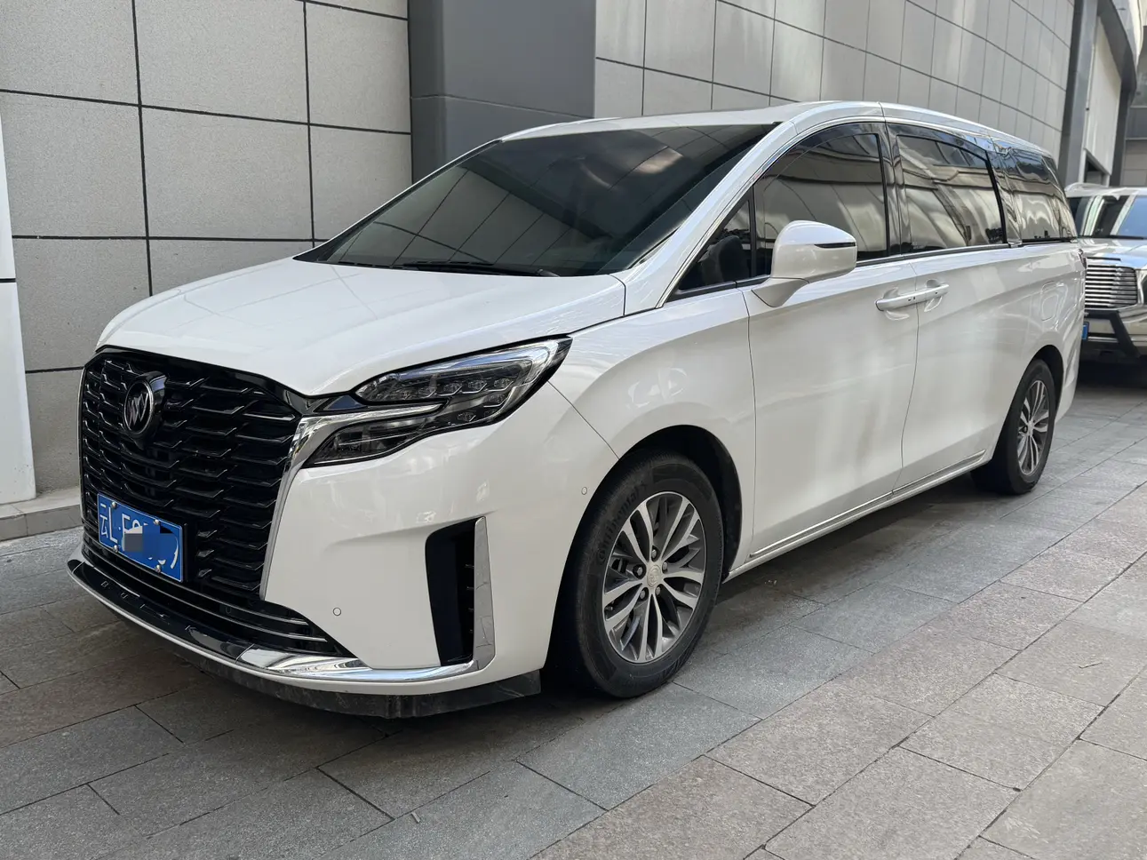 Buick GL8  из Китая