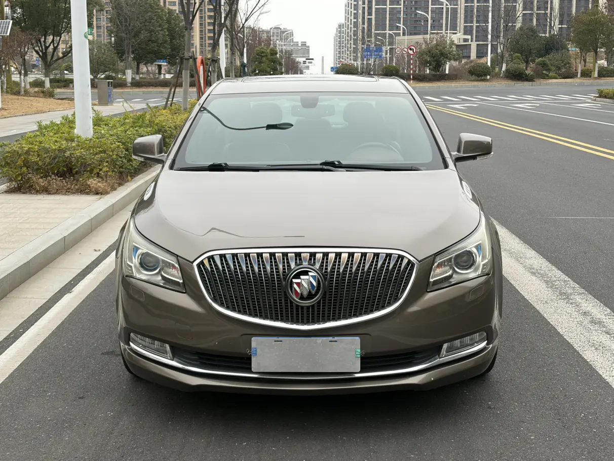 Buick LaCrosse  из Китая