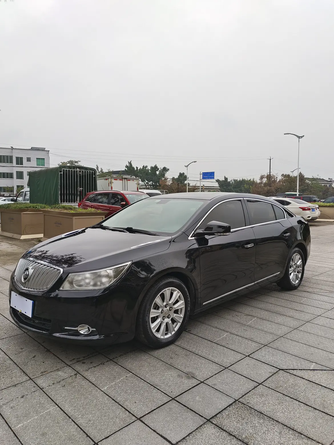 Buick LaCrosse  из Китая