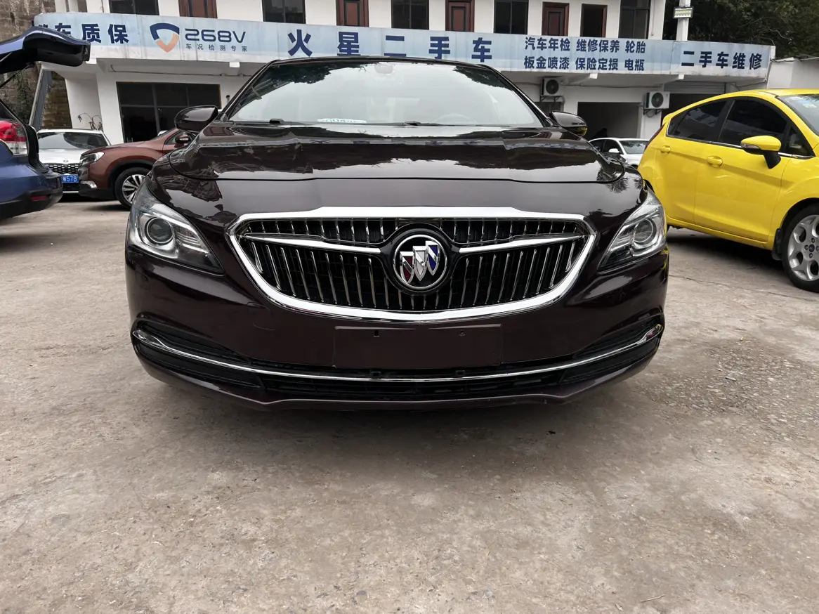 Buick LaCrosse  из Китая