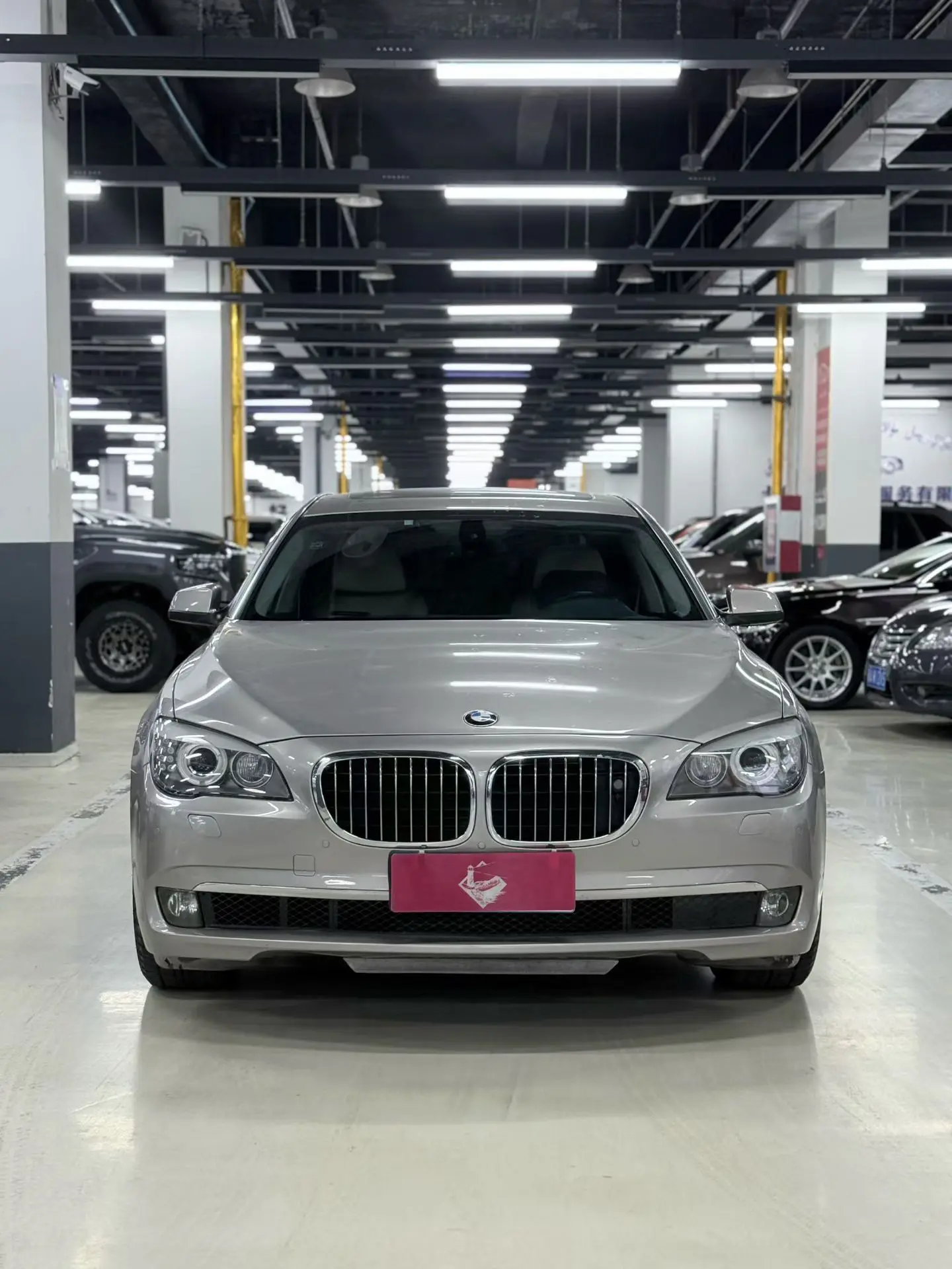 BMW 7 Series  из Китая