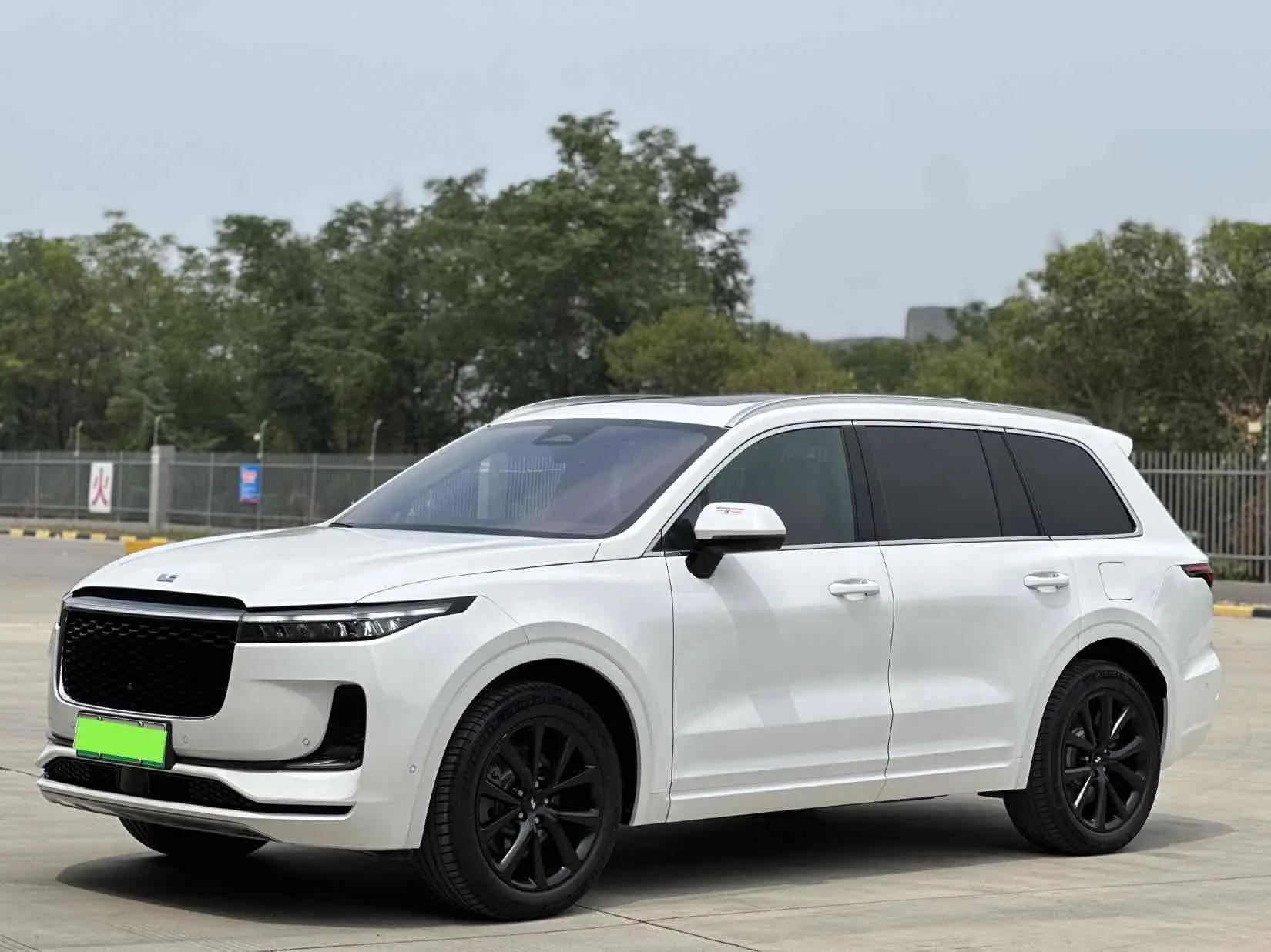 Li ONE (Ideal ONE)  из Китая