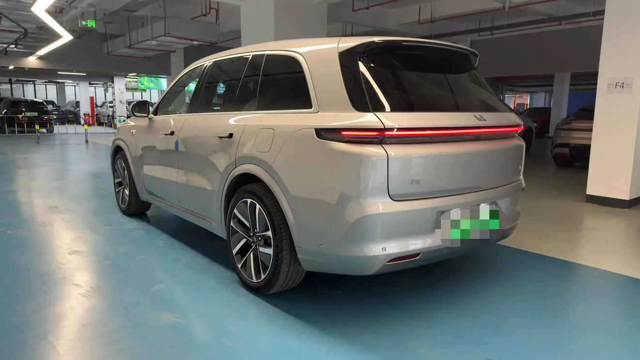 Li L8 (Ideal L8)  из Китая