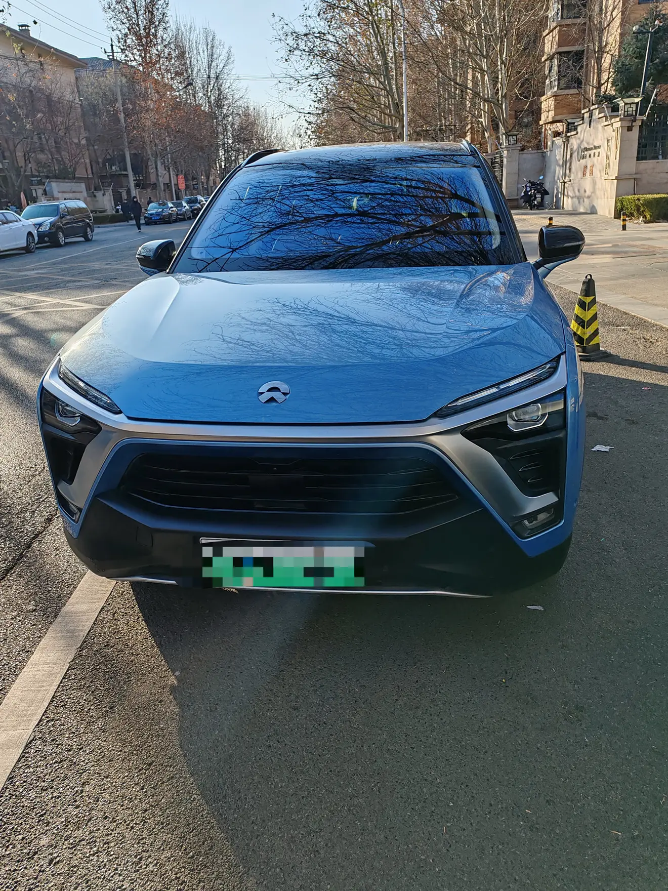 NIO ES8  из Китая