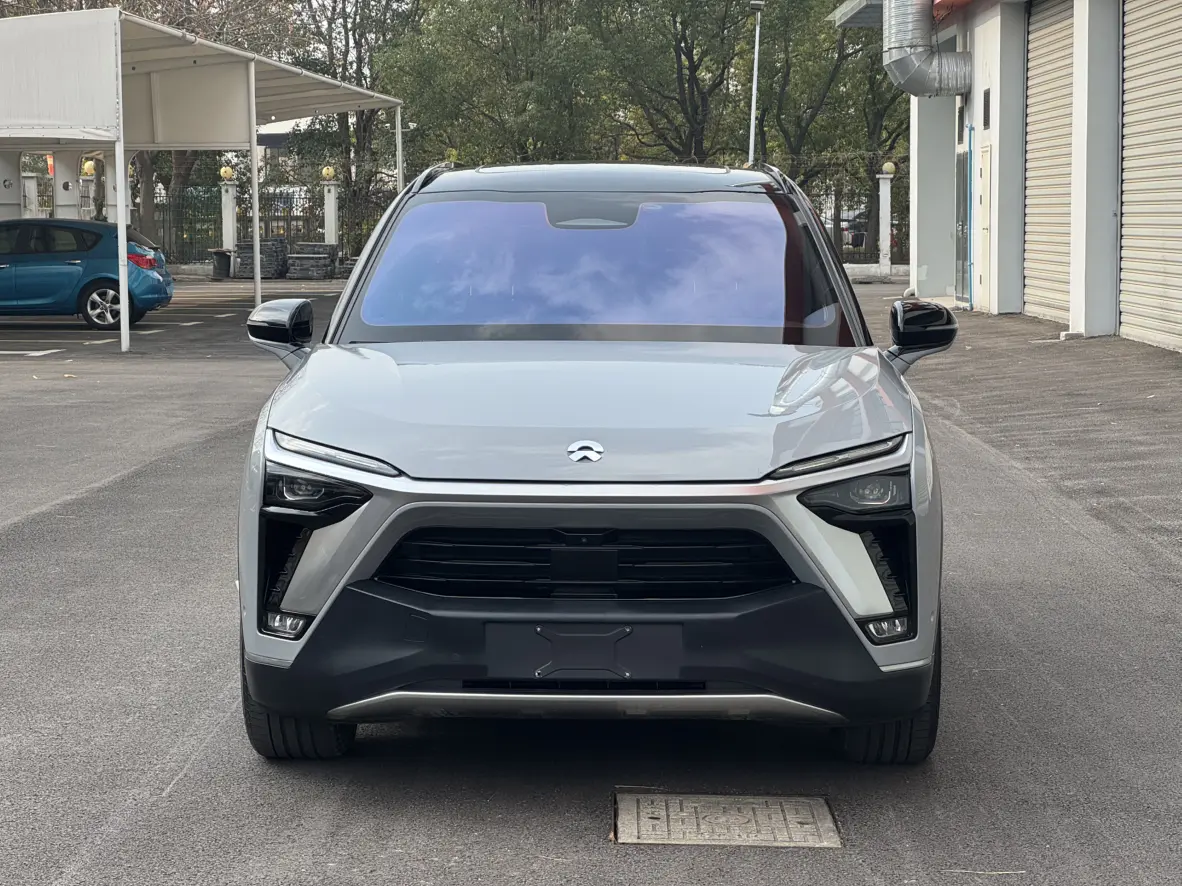 NIO ES8  из Китая