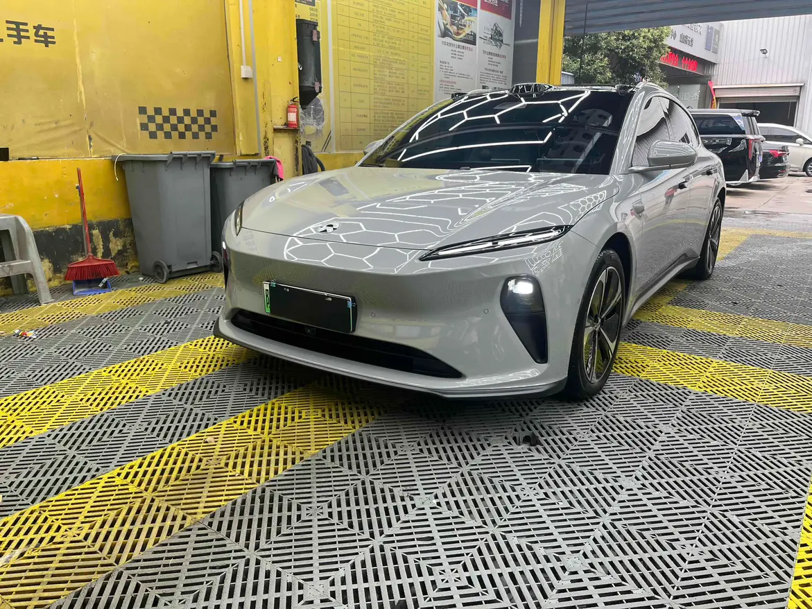 NIO ET5T  из Китая