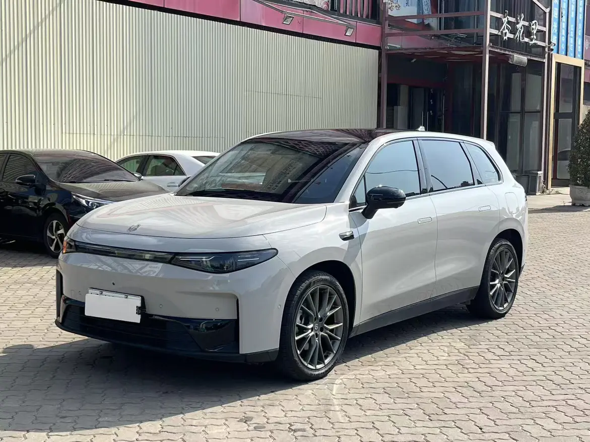 Leapmotor Zero running C10  из Китая