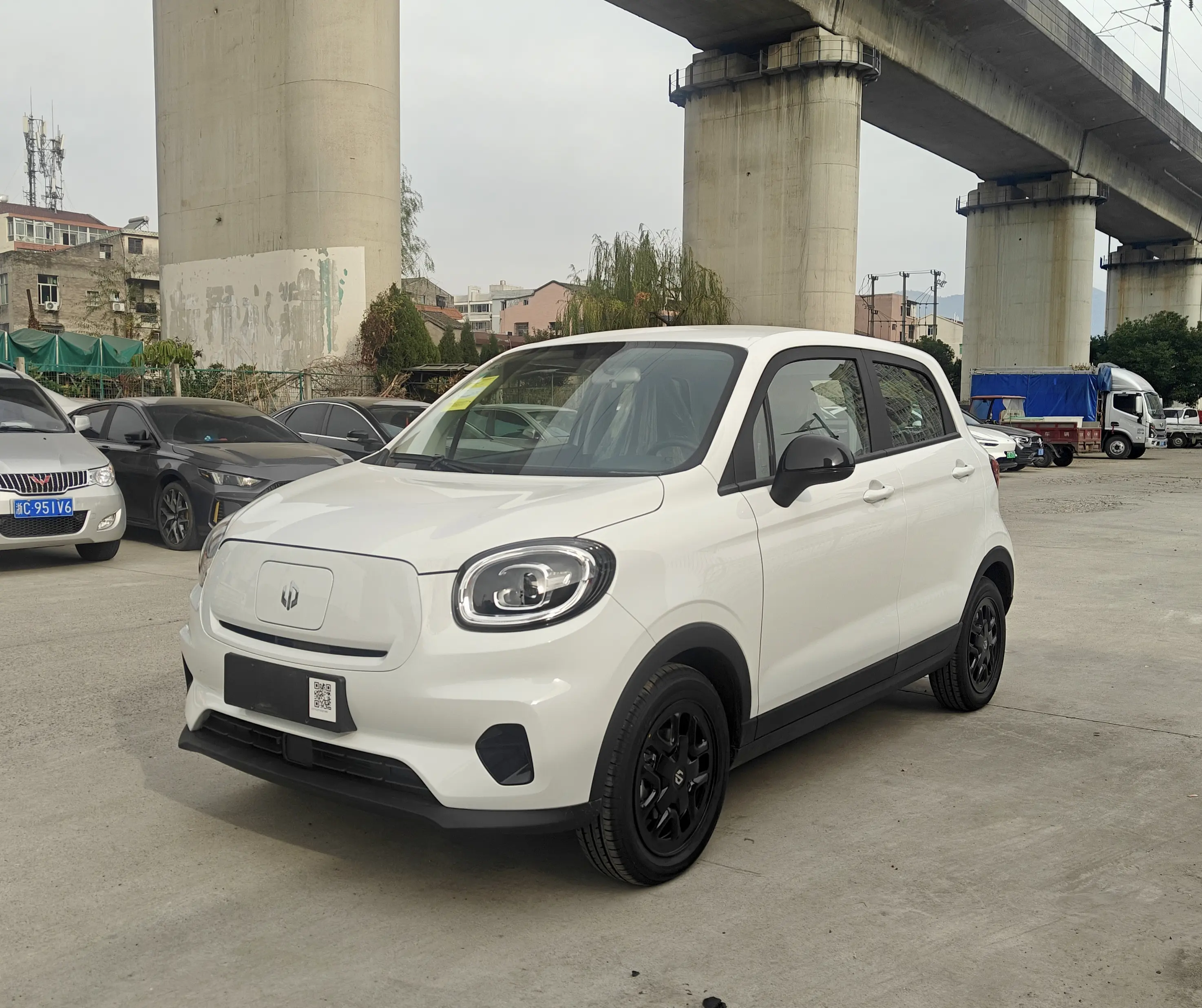 Leapmotor Zero running T03  из Китая