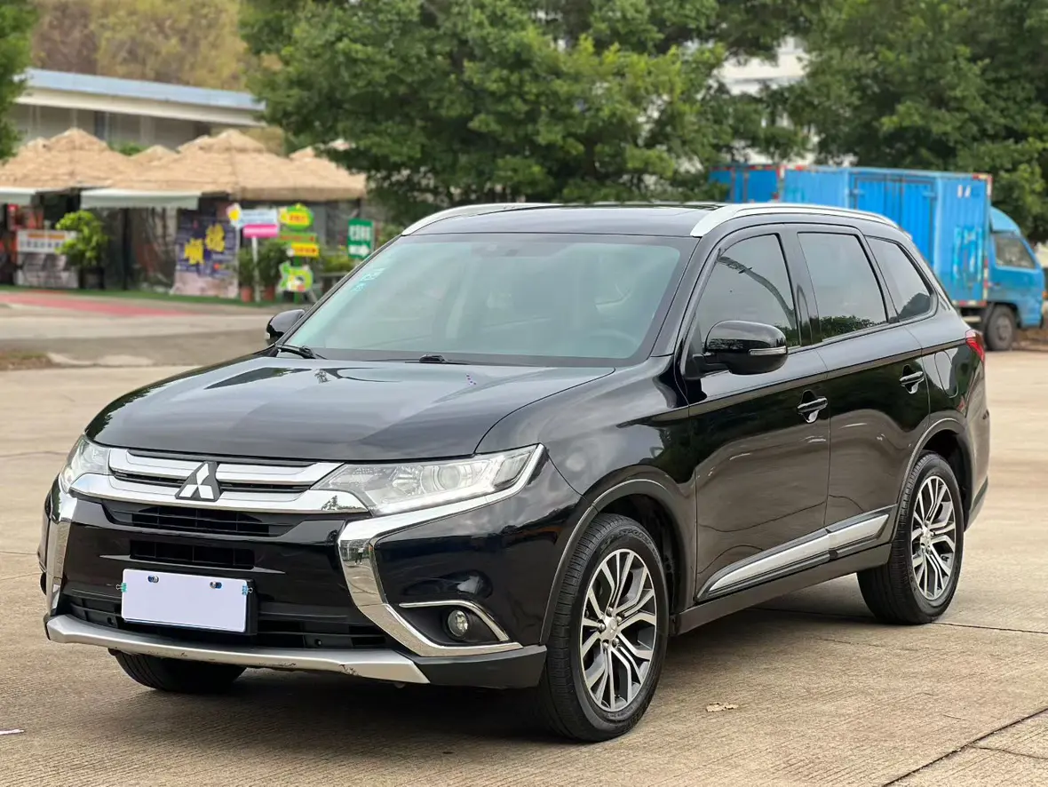 Mitsubishi Outlander  из Китая