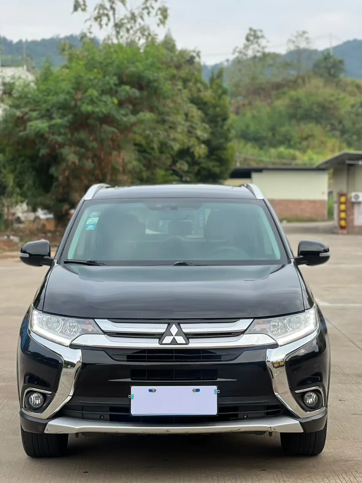 Mitsubishi Outlander  из Китая