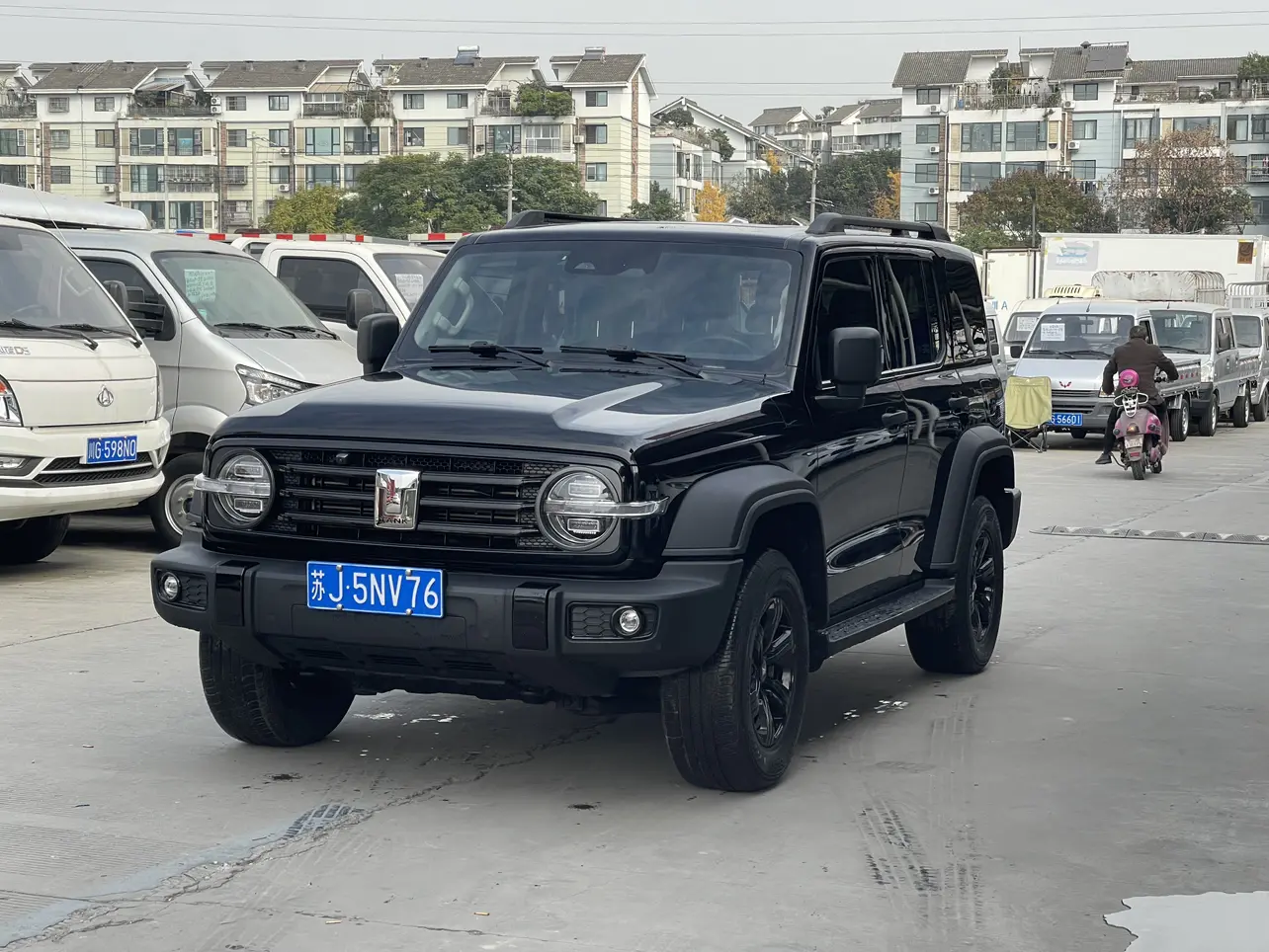 Tank 300  из Китая