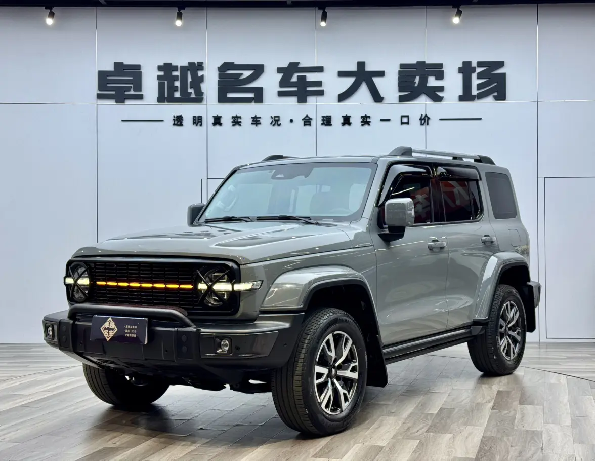 Tank 300  из Китая