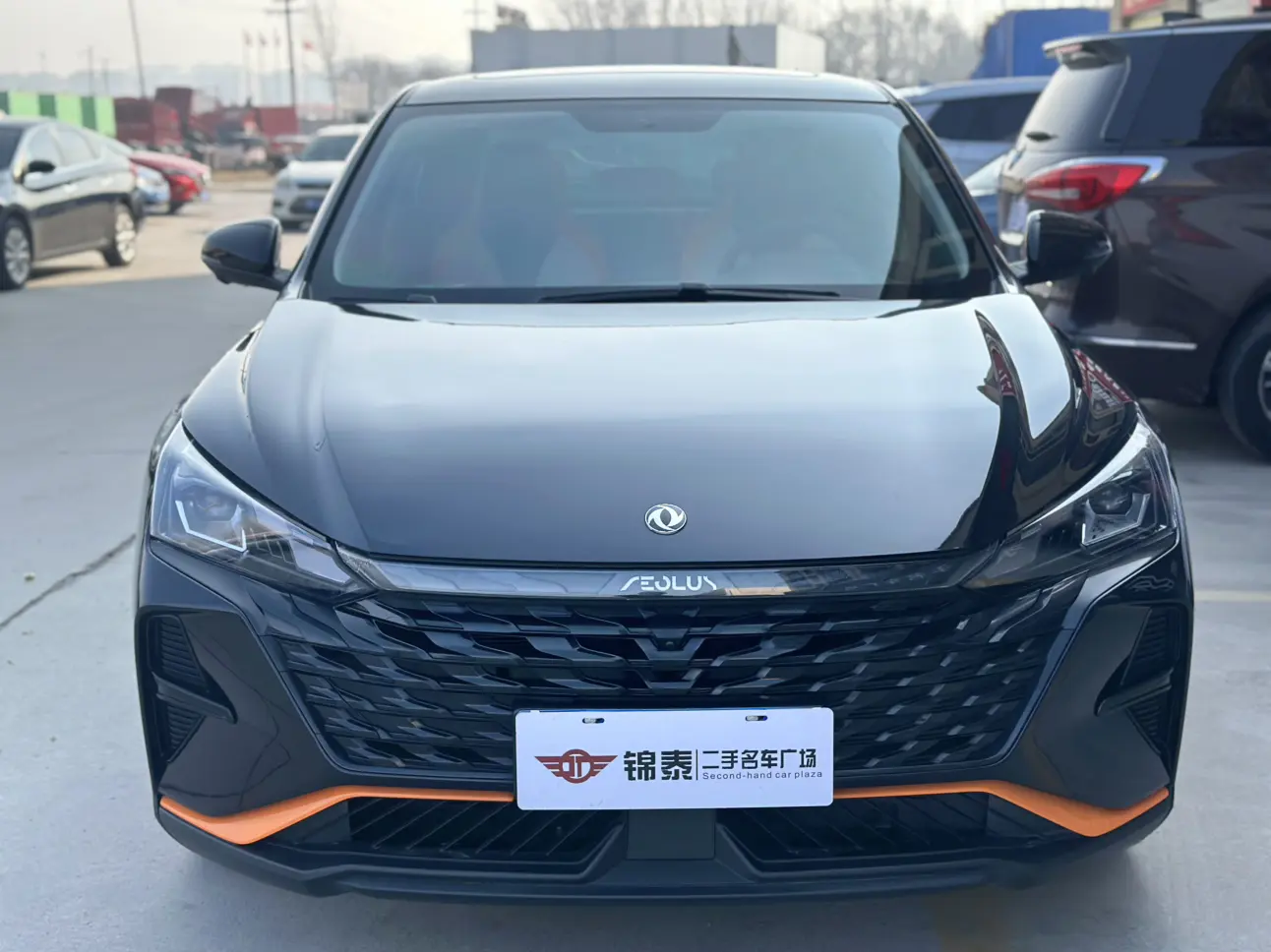 Dongfeng Yixuan  из Китая