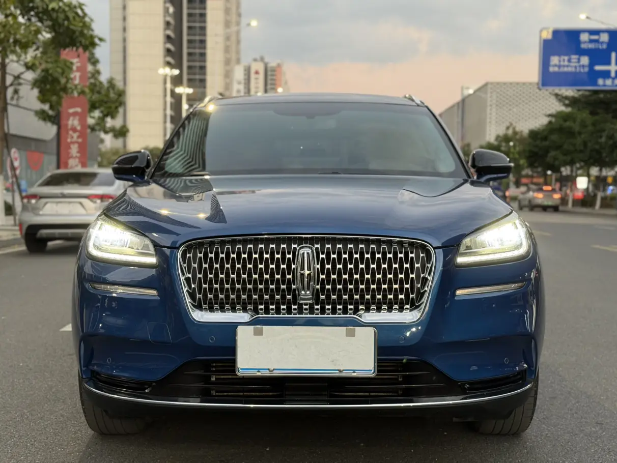 Lincoln Adventurer  из Китая