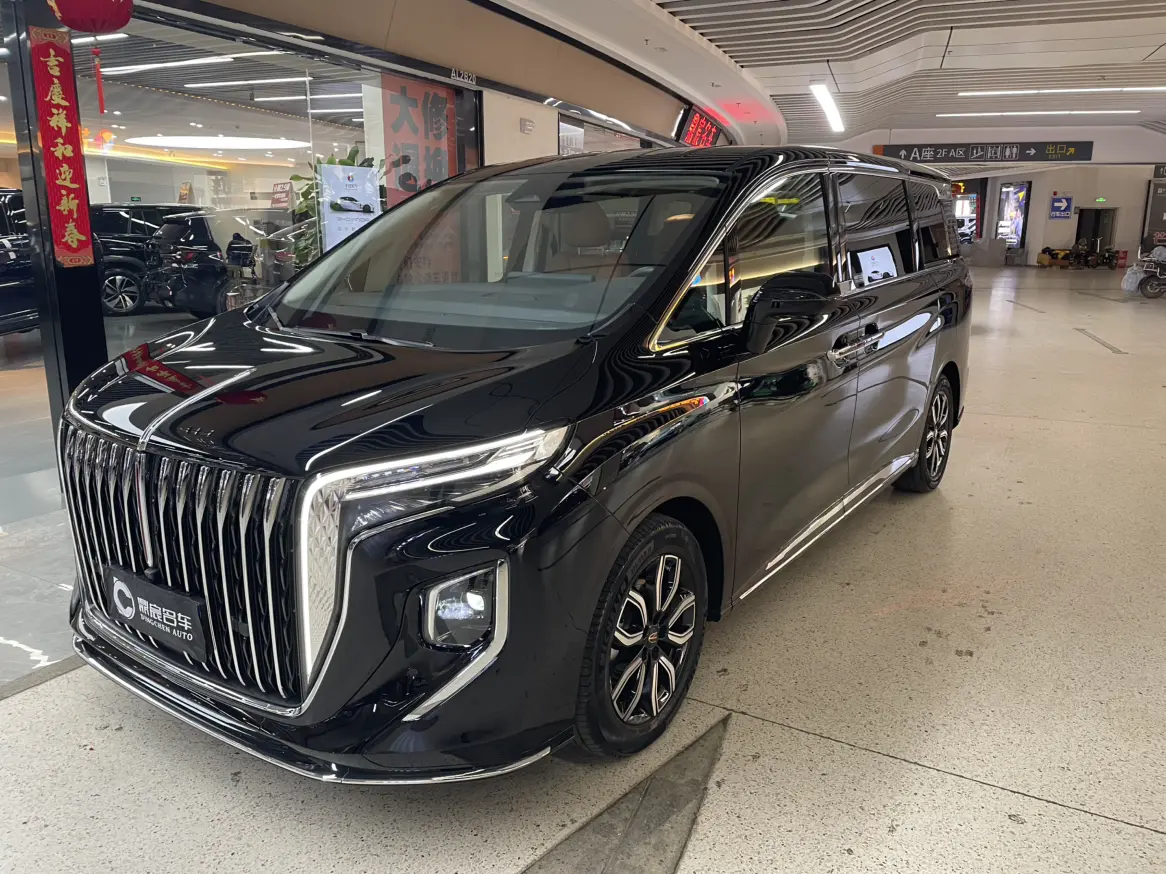 Hongqi HQ9  из Китая