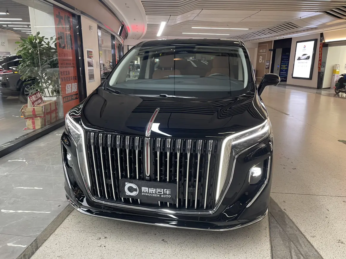 Hongqi HQ9  из Китая