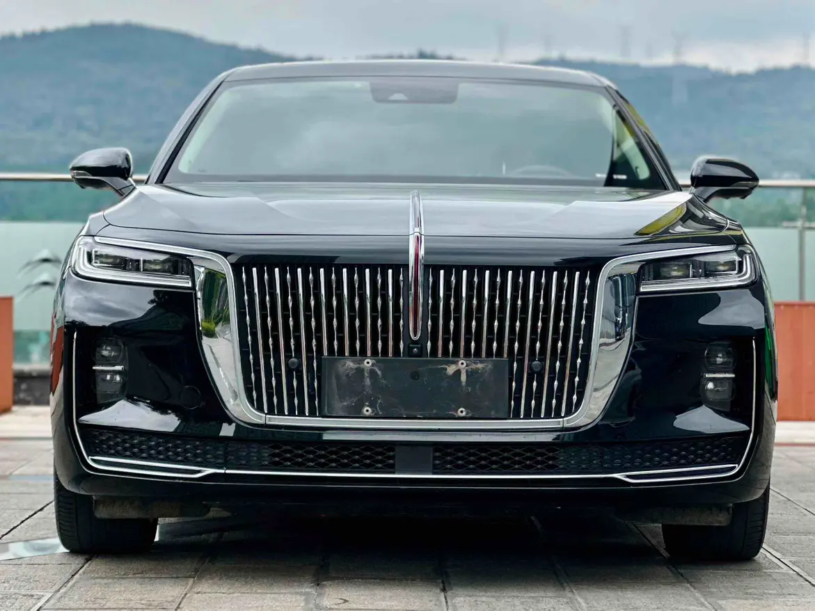 Hongqi H9  из Китая