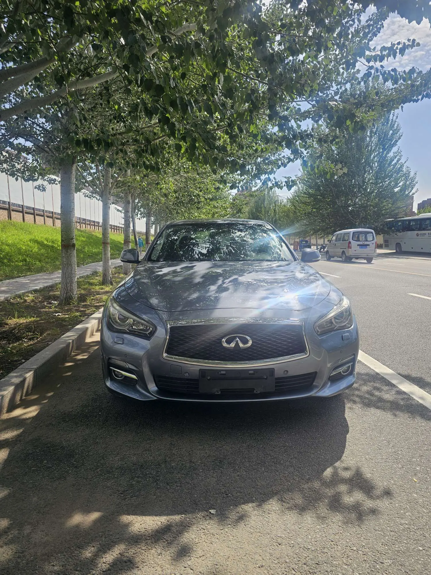 Infiniti Q50L  из Китая