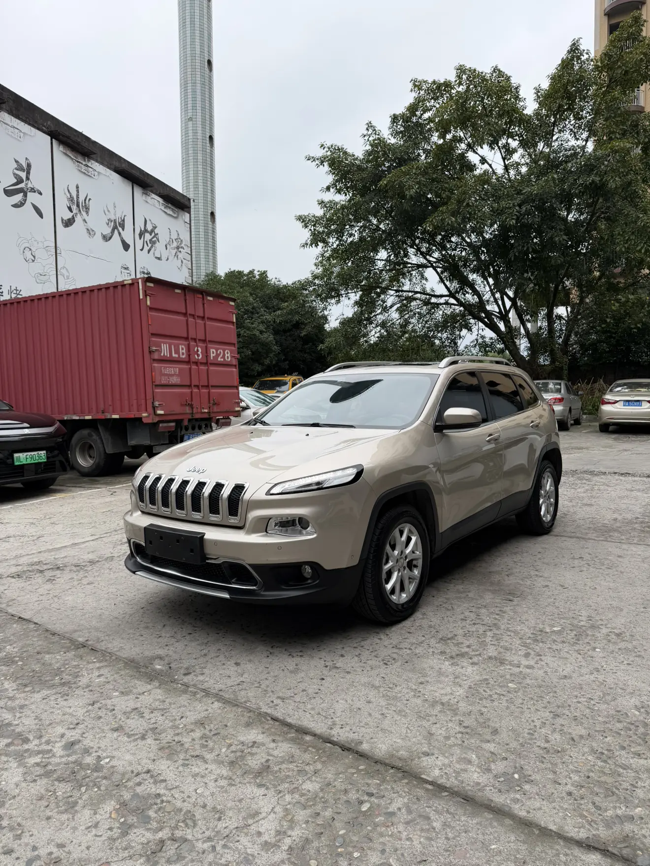 Jeep Cherokee  из Китая