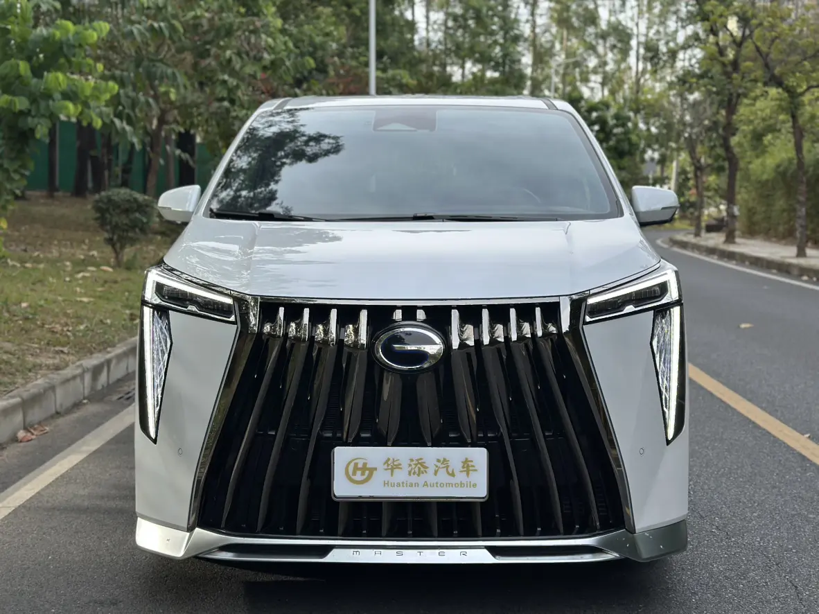 GAC Trumpchi M8  из Китая