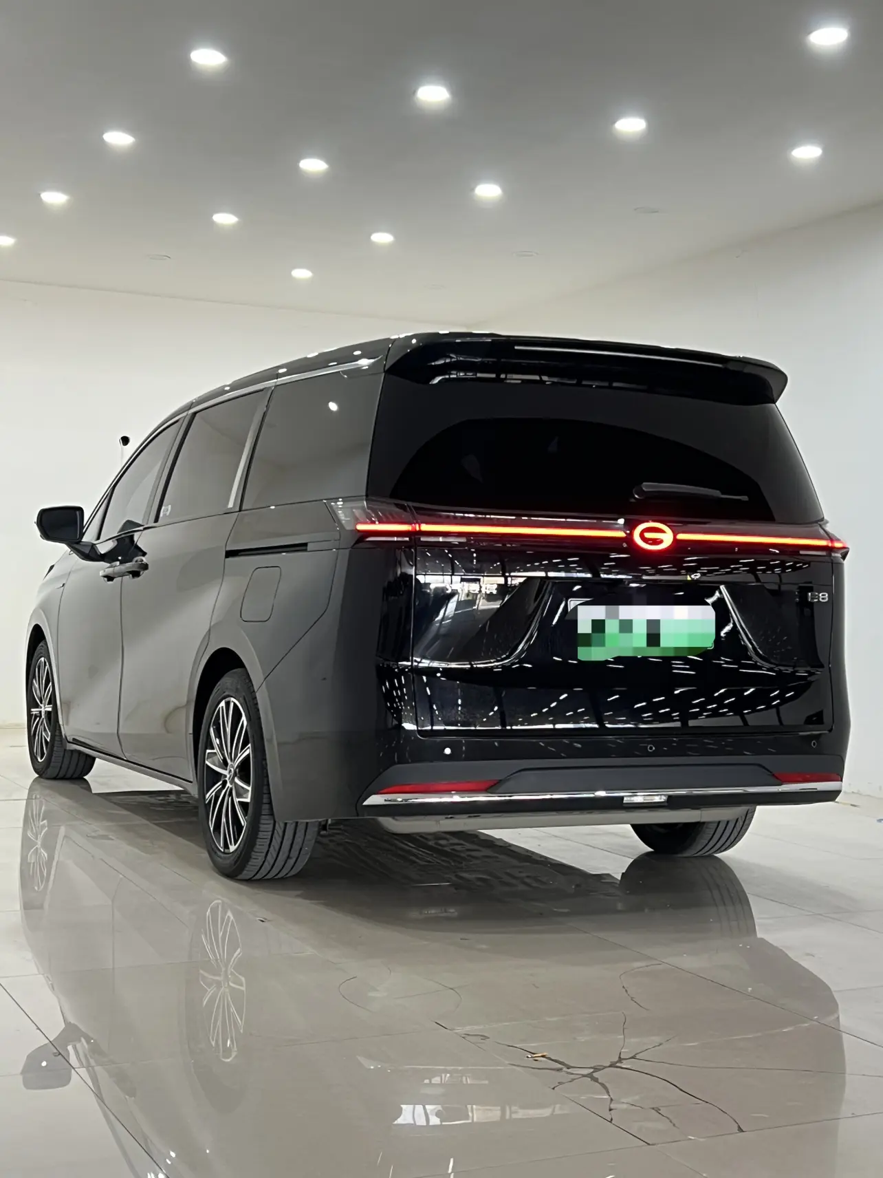 GAC Trumpchi E8 PHEV  из Китая