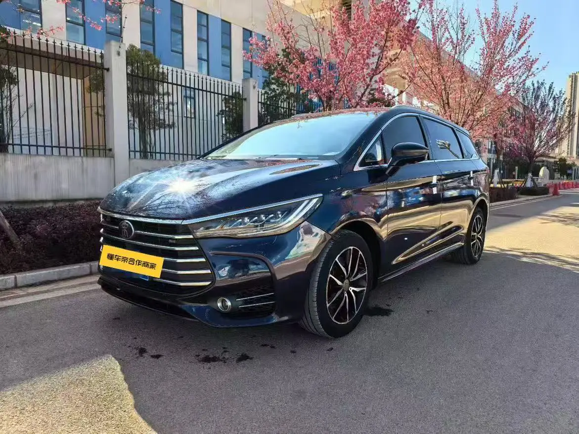 BYD Song MAX  из Китая