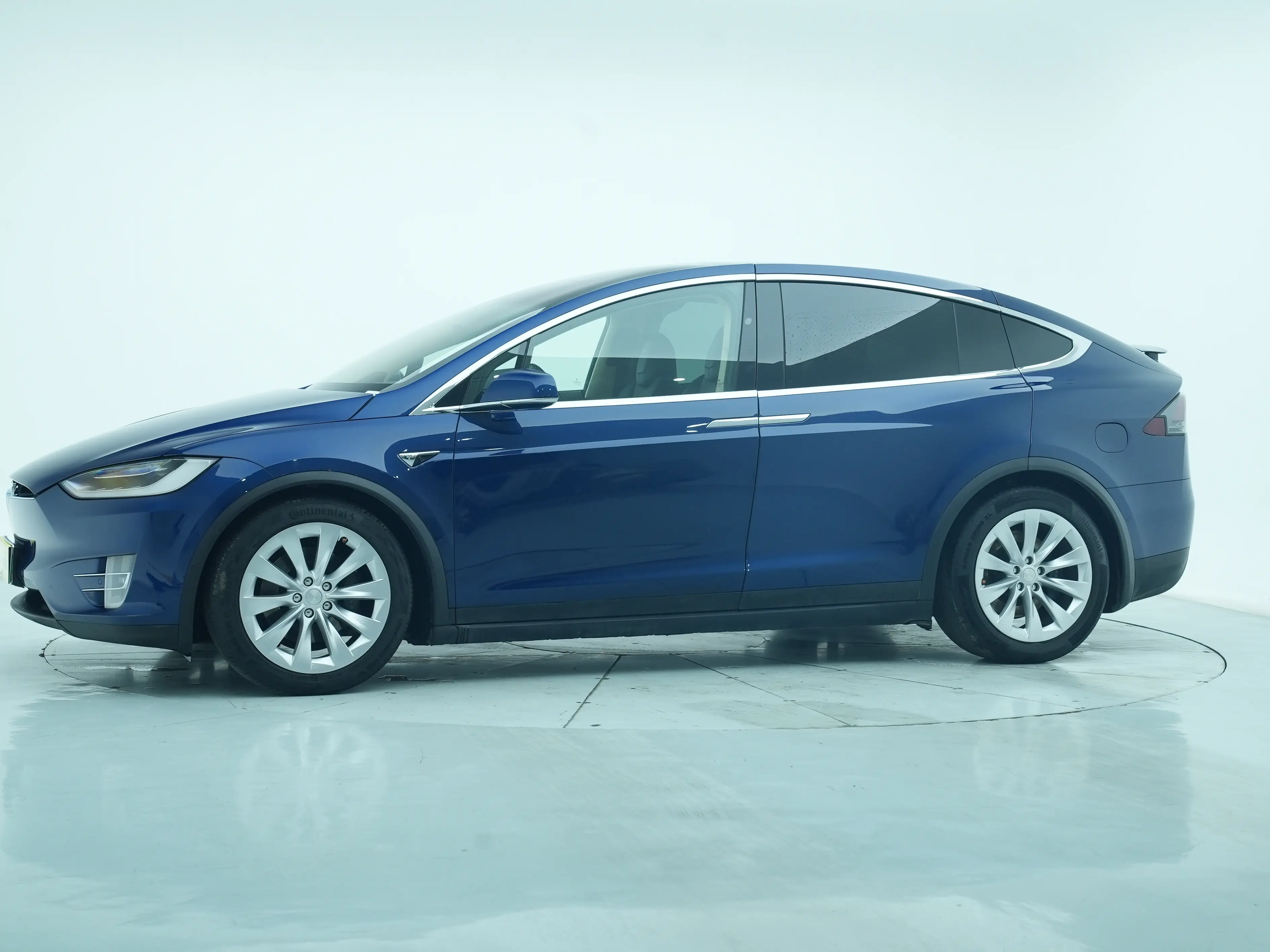 Tesla Model X  из Китая