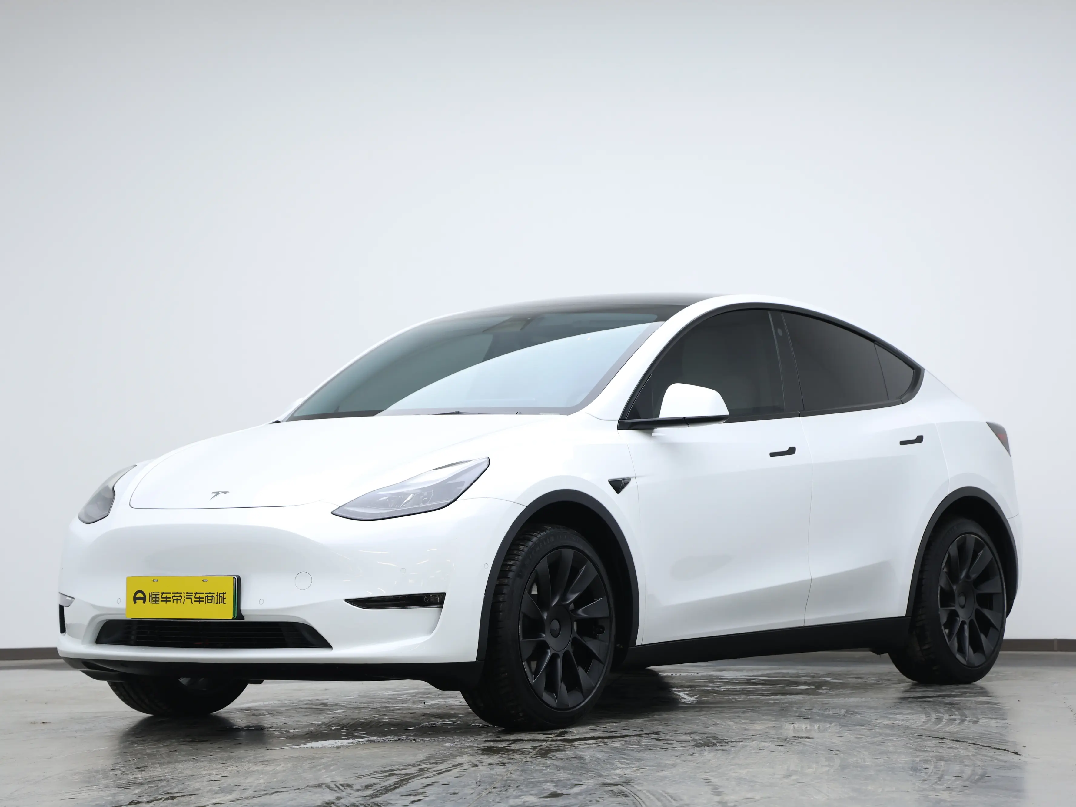 Tesla Model Y  из Китая