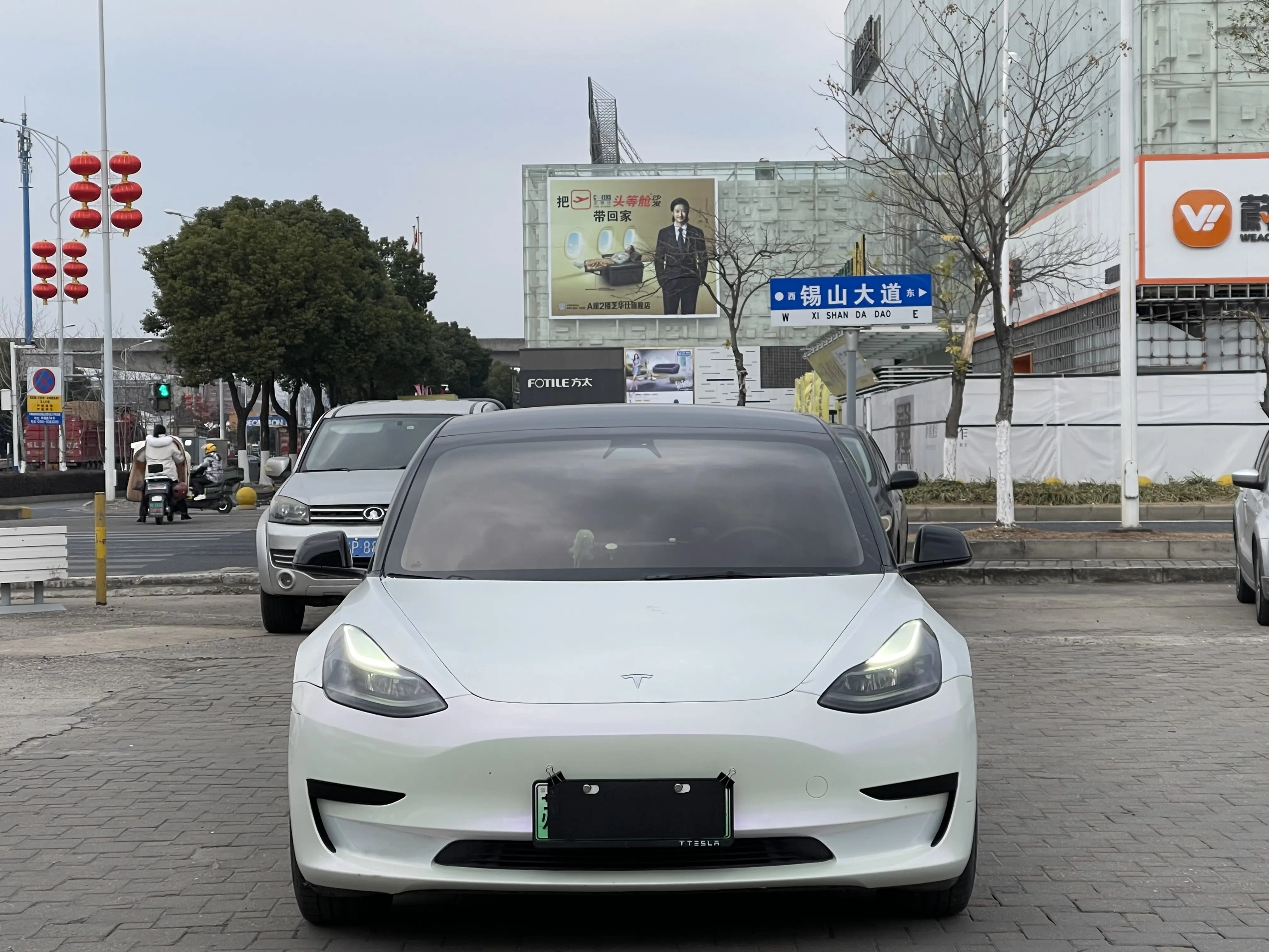 Tesla Model 3  из Китая