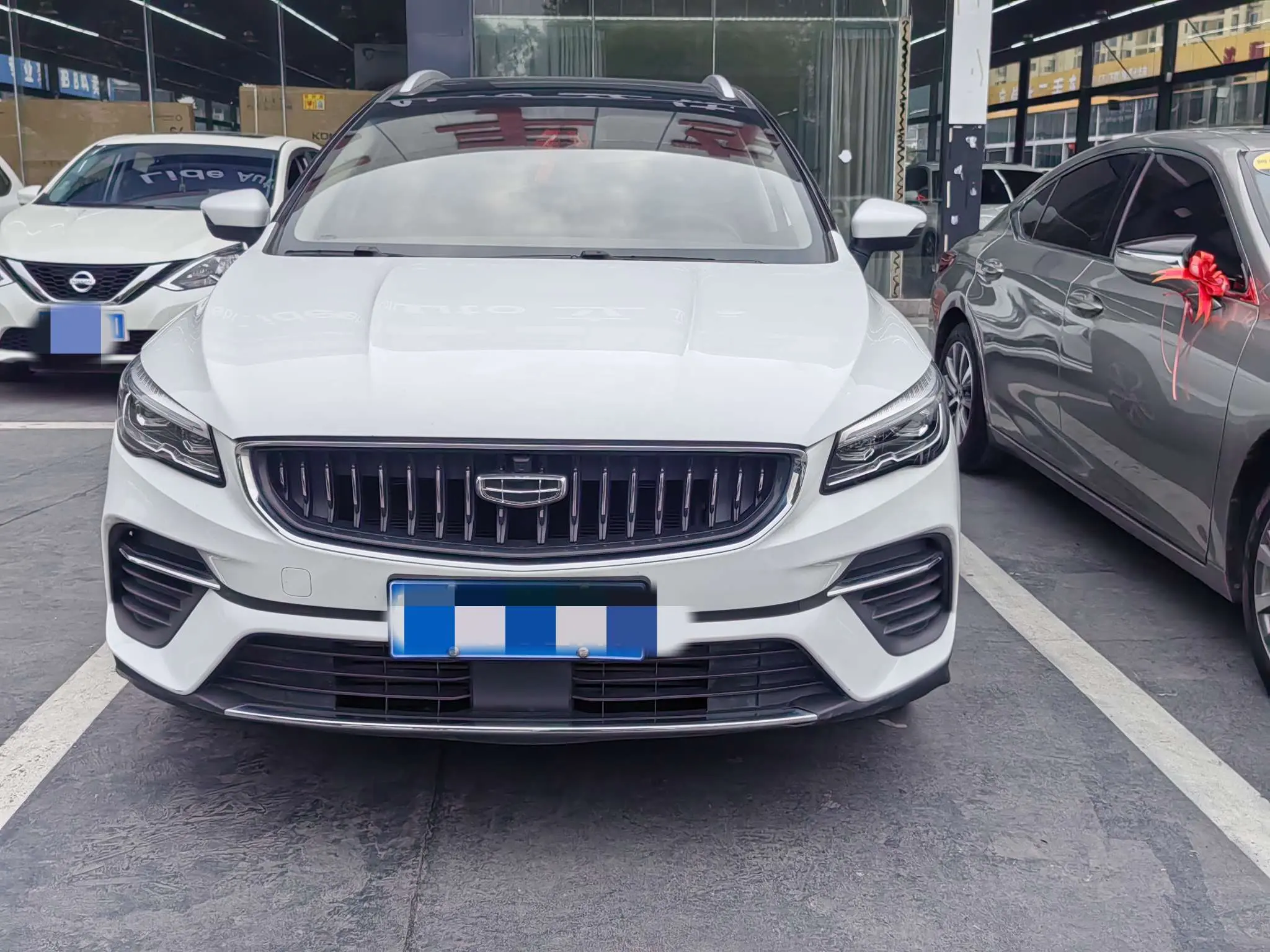 Geely Emgrand S  из Китая