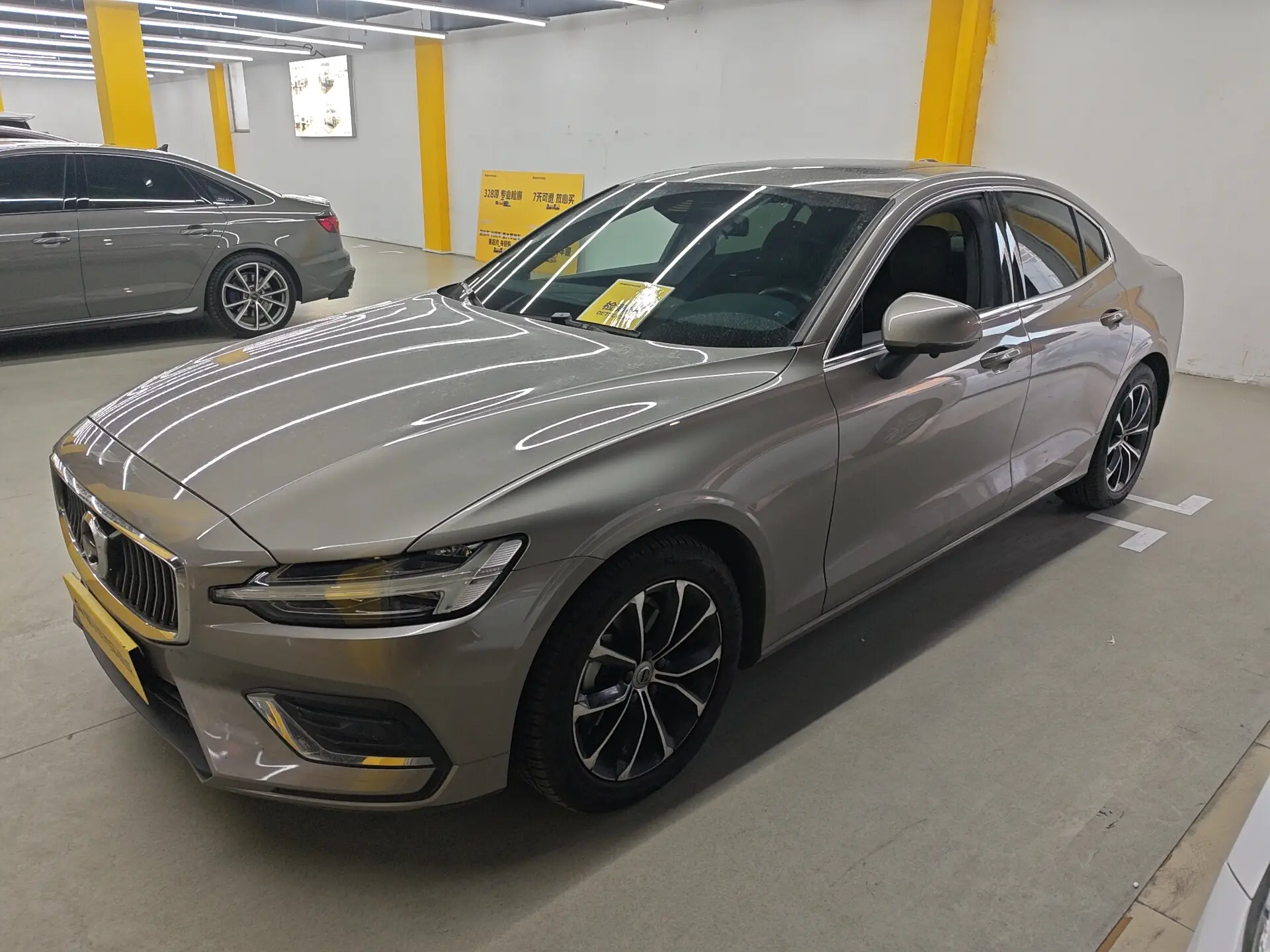Volvo S60  из Китая