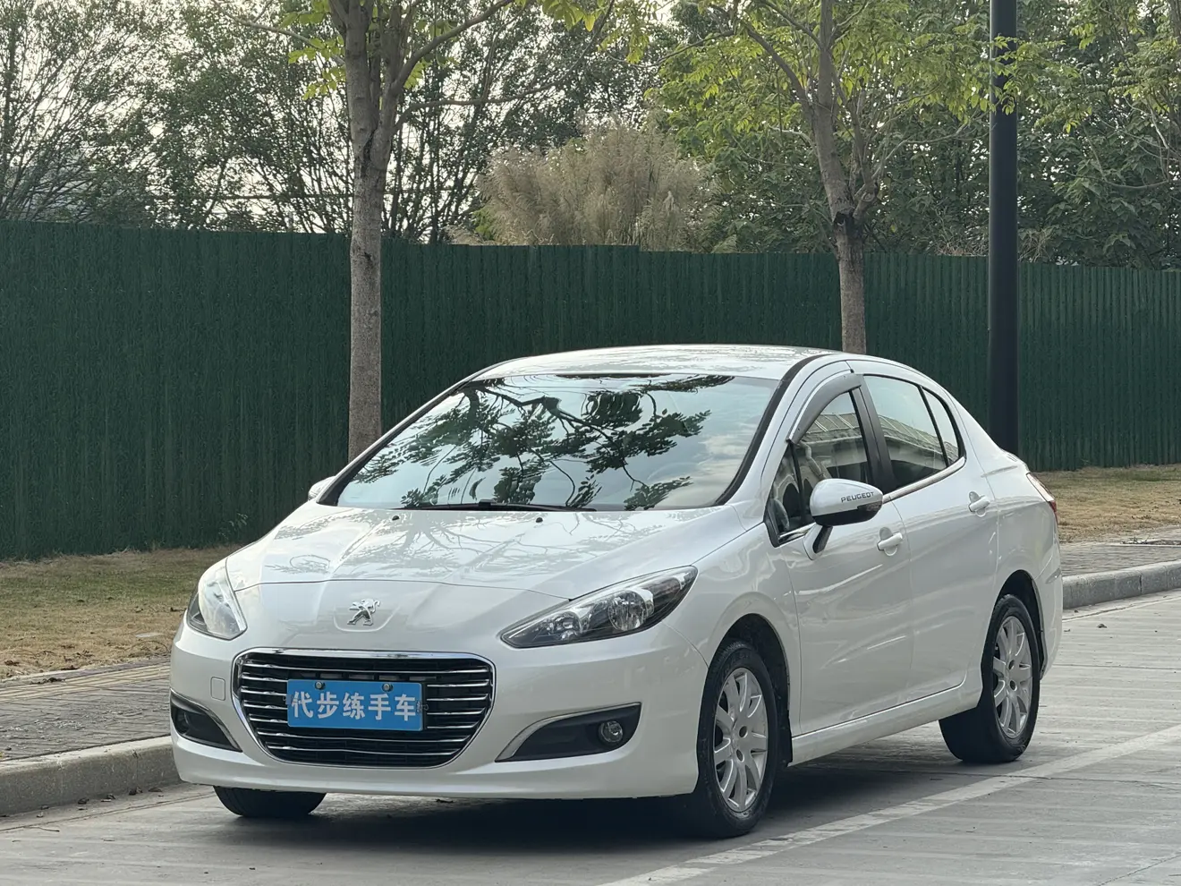 Peugeot 308  из Китая