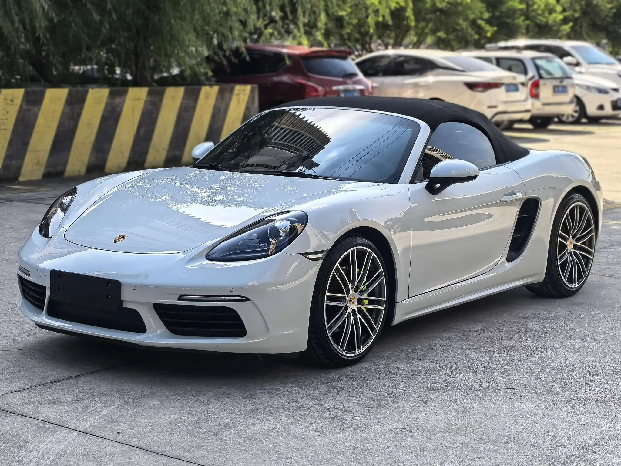 Porsche 718  из Китая
