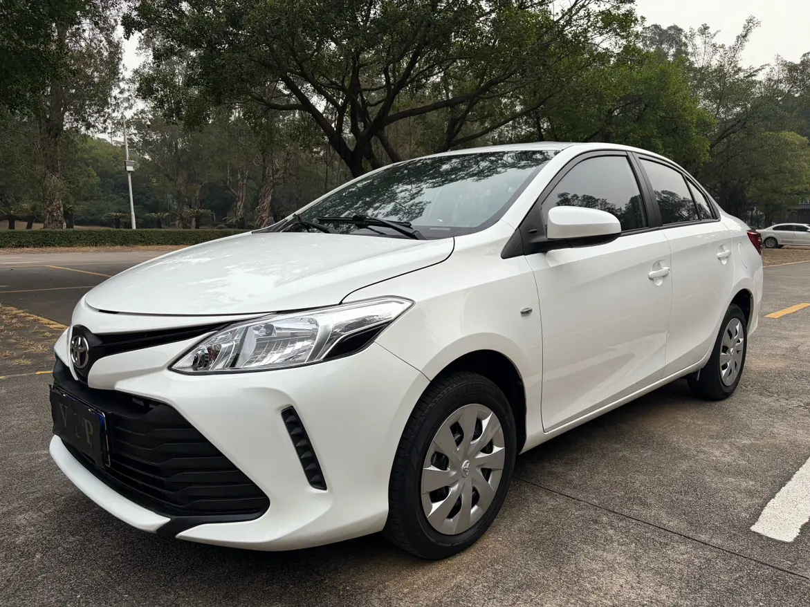 Toyota Vios  из Китая