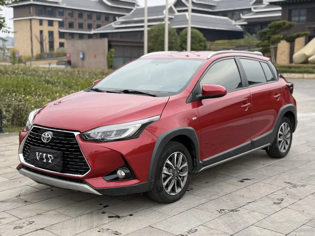 Toyota Yaris L  из Китая