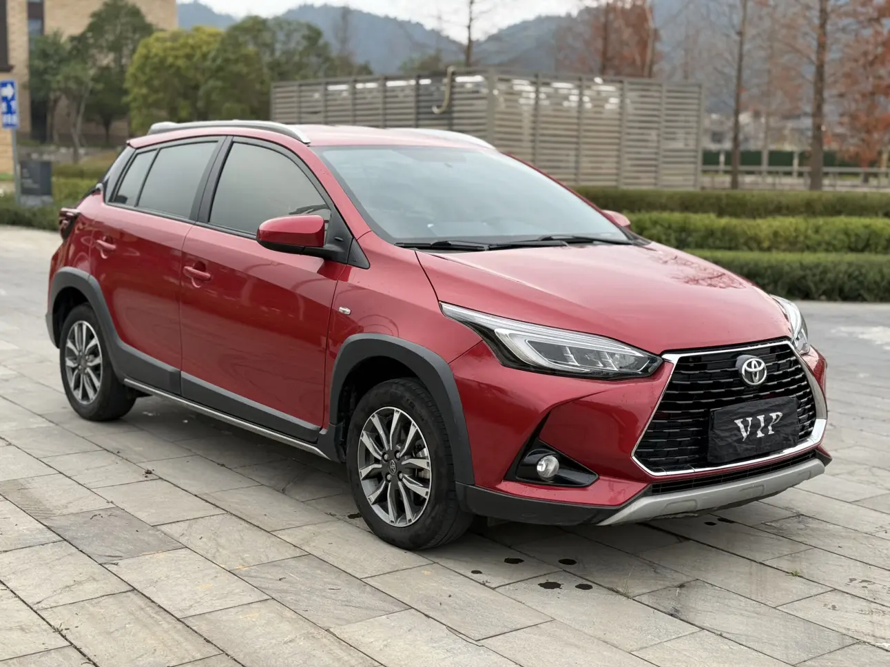 Toyota Yaris L  из Китая