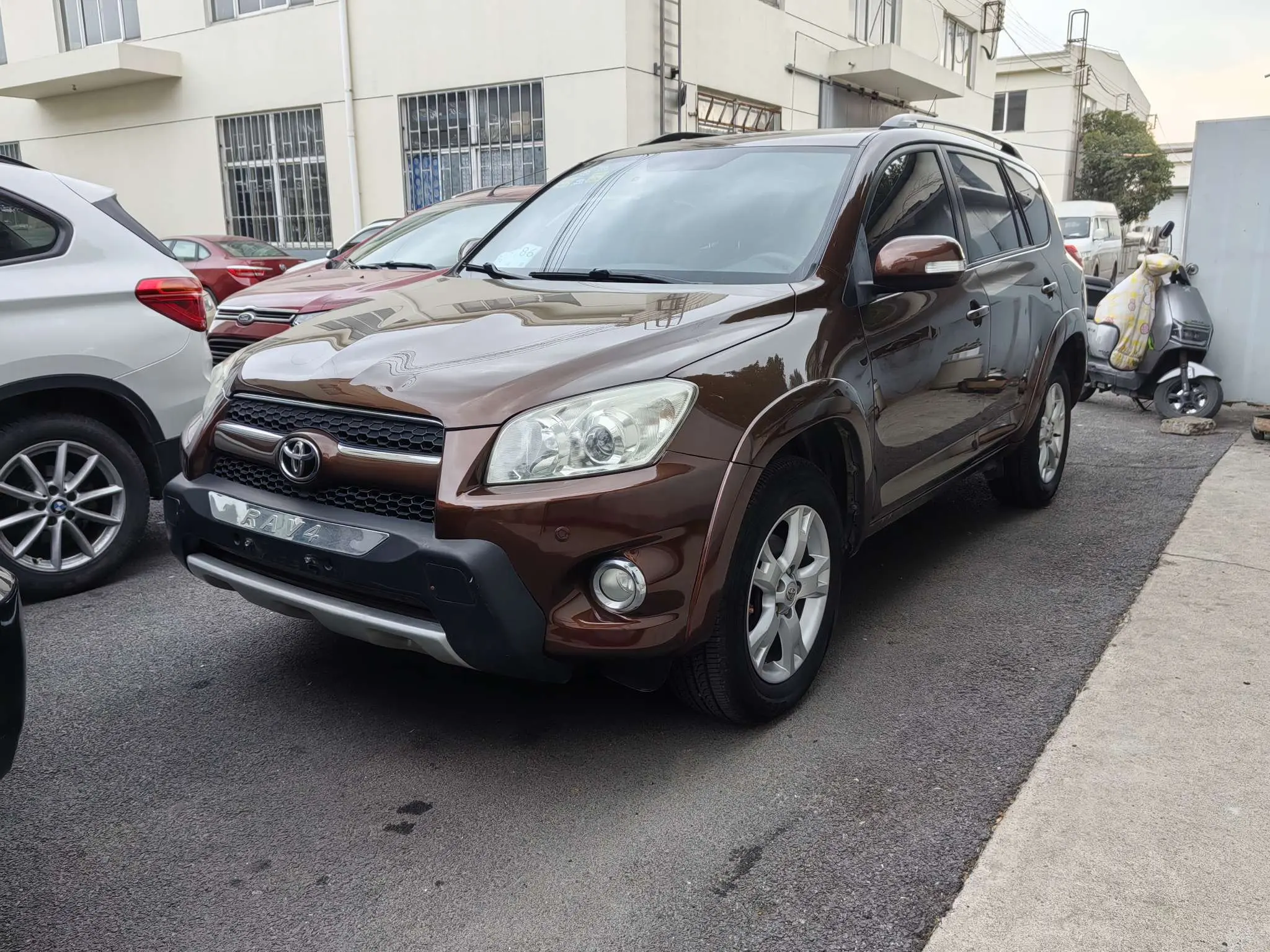 Toyota RAV4  из Китая