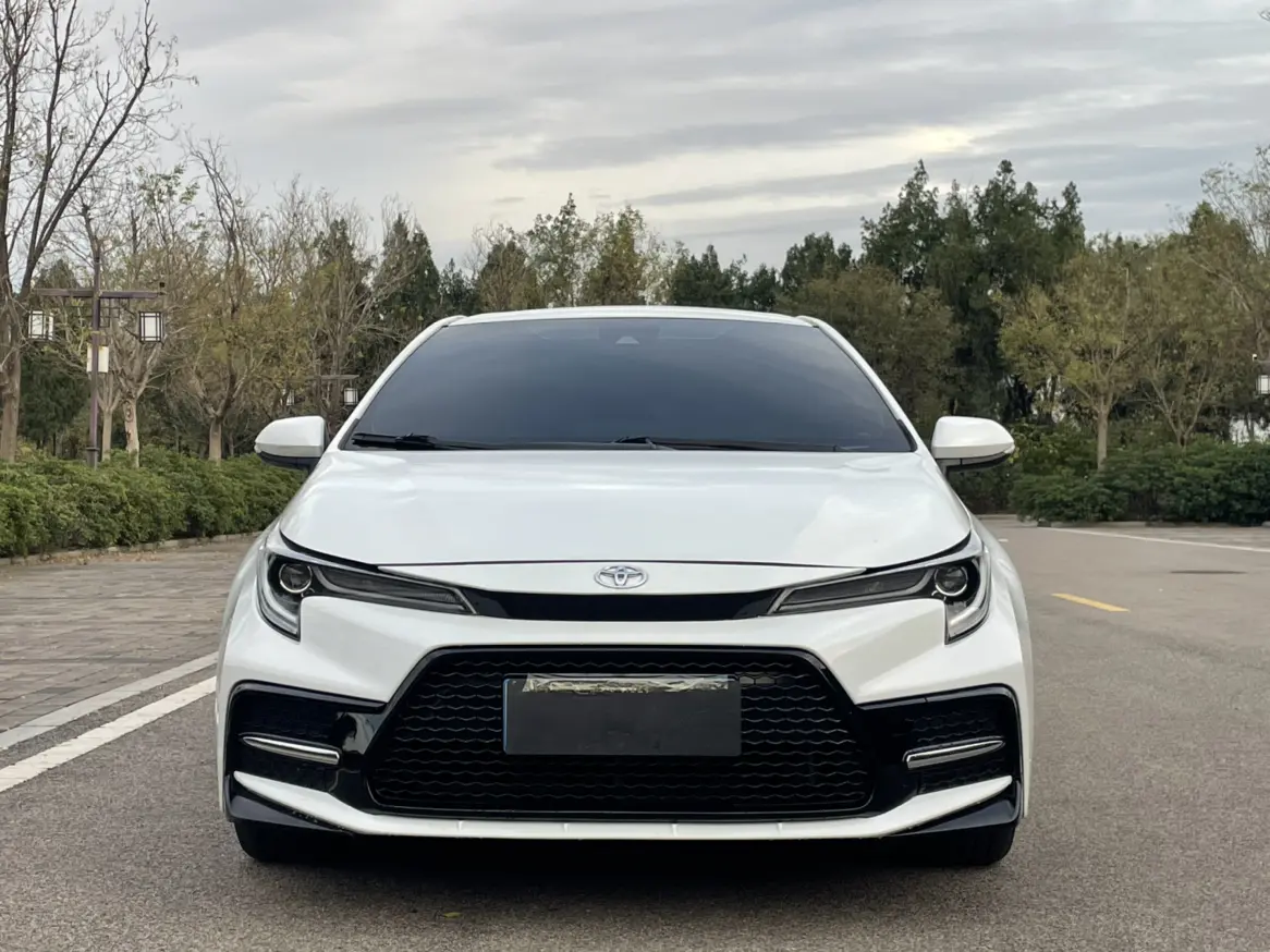 Toyota Levin (Lei Ling)  из Китая