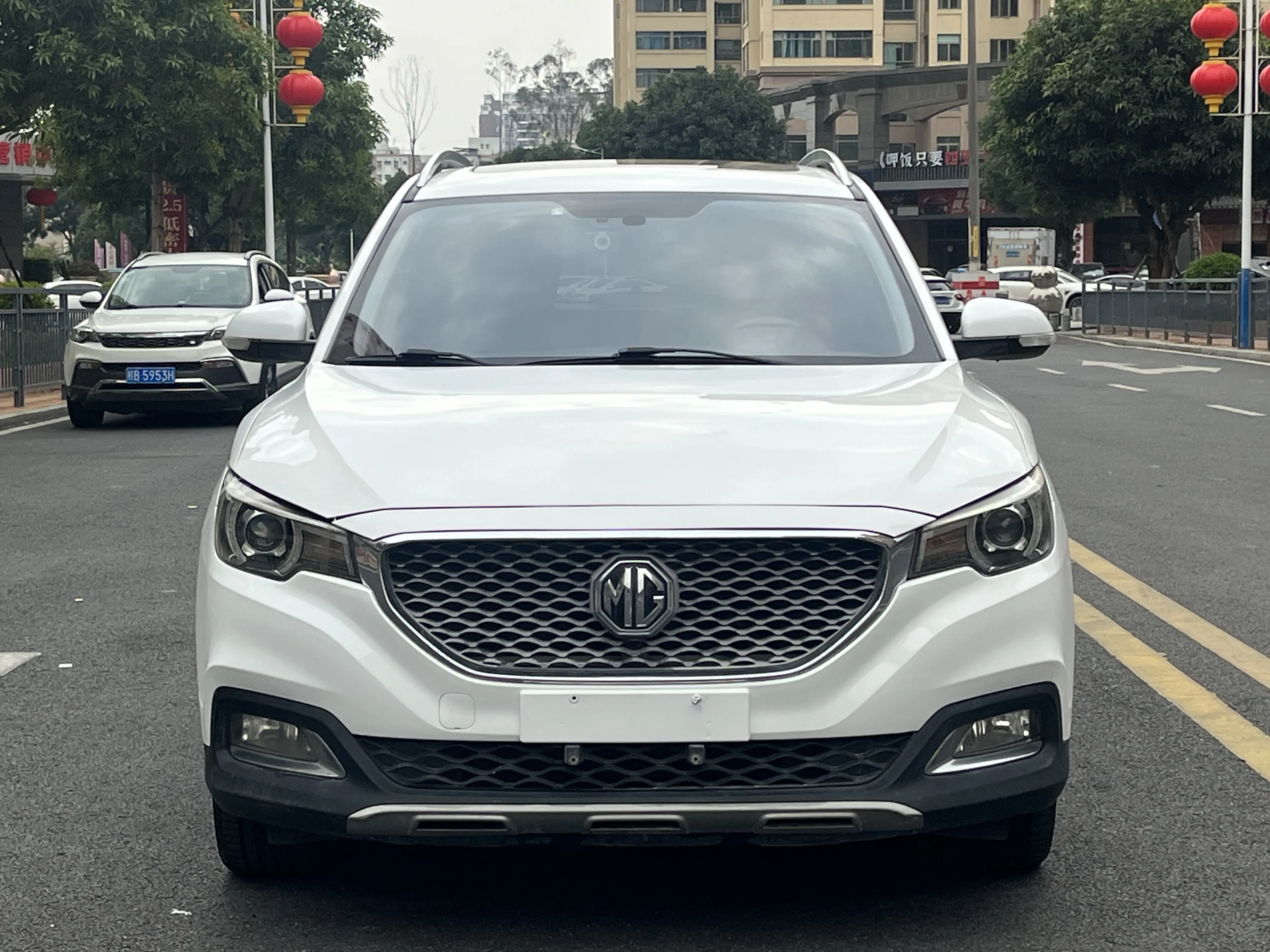 MG ZS  из Китая